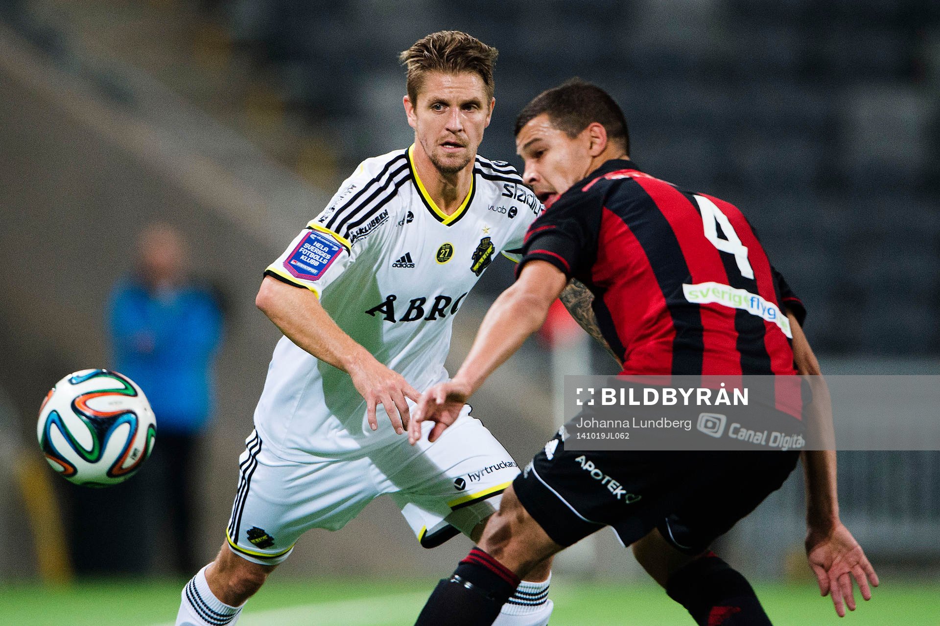 s Martin Lorentzson  och Brommapojkarnas Mauricio Albornoz