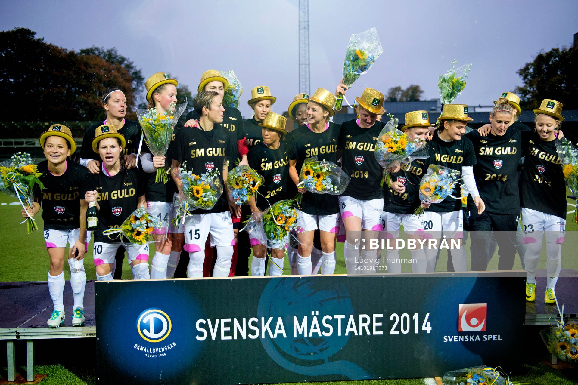 Rosengårds spelare firar SM-guldet