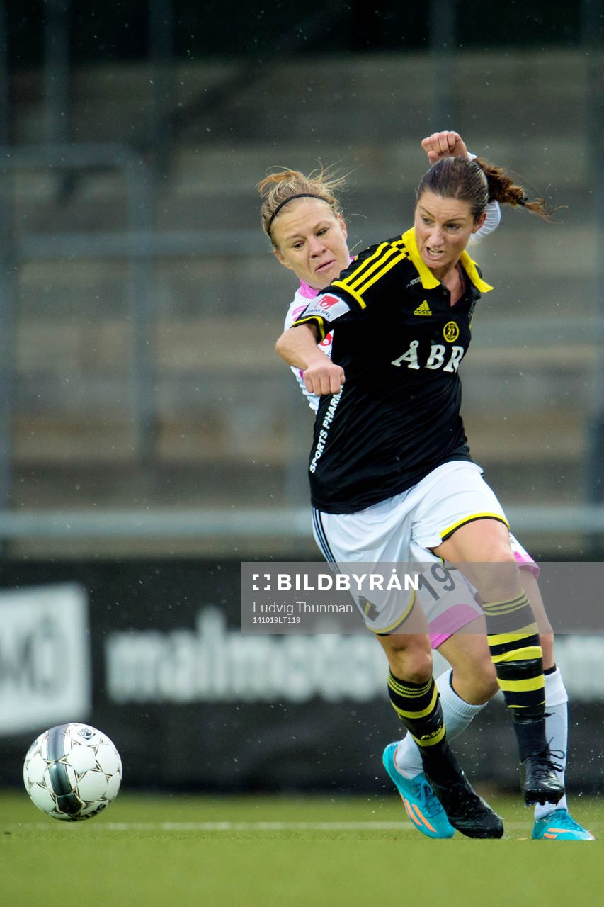 Rosengårds Katrin Schmidt jagar AIKs Madeleine Tegström