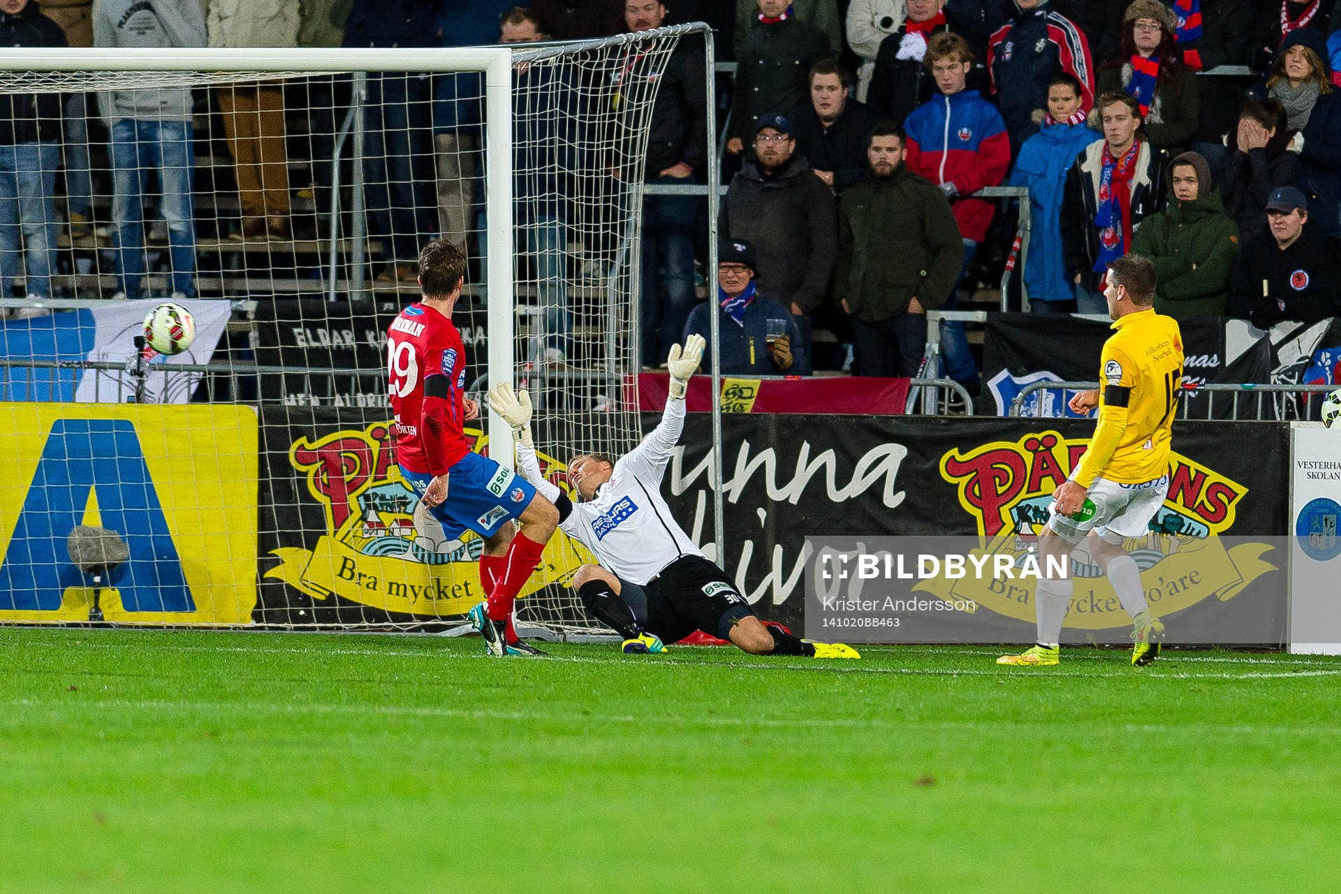 Falkenbergs Stefan Rodevåg gör 2-0 och jublar