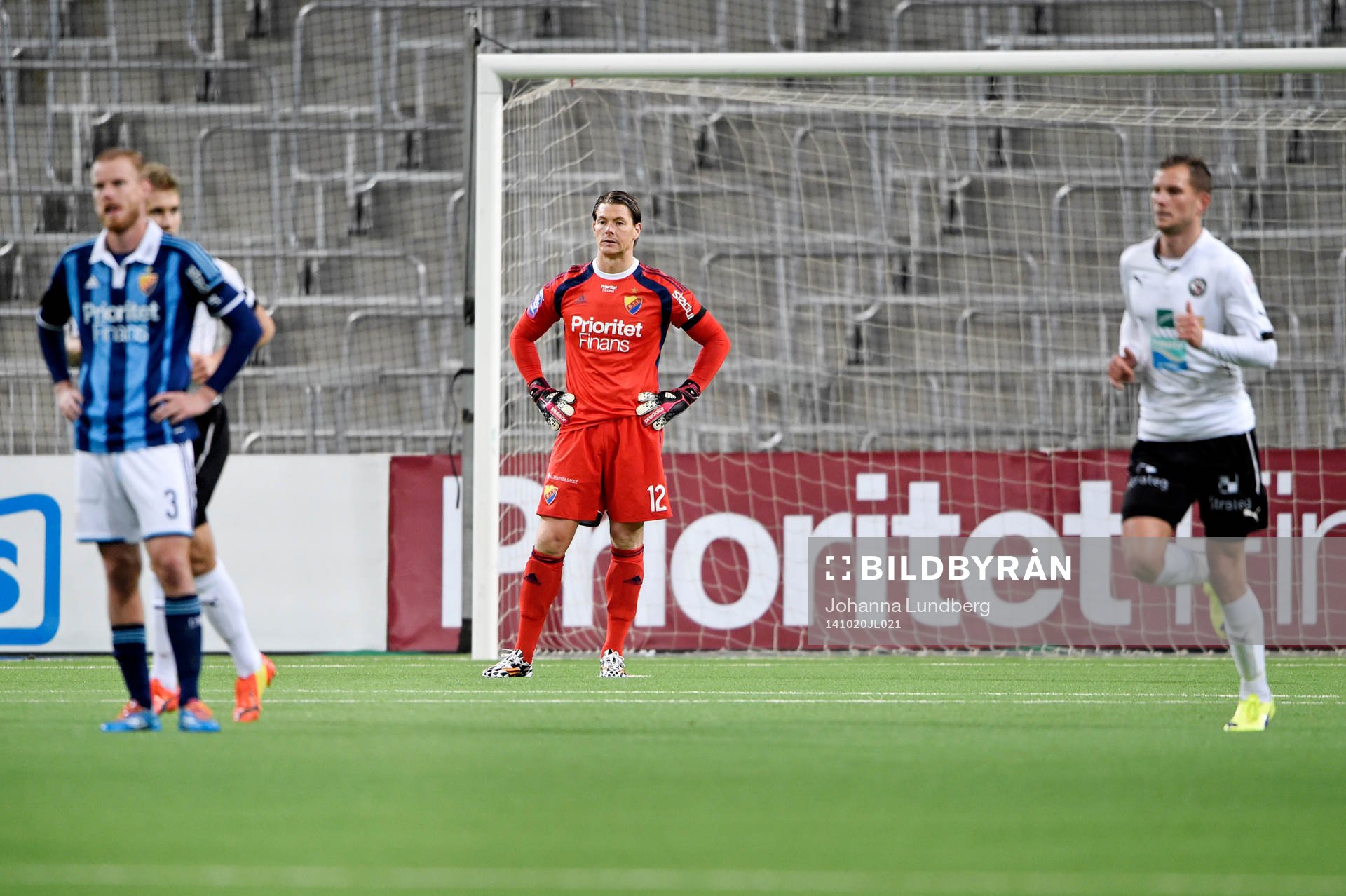 Djurgårdens målvakt Kenneth Høie deppar