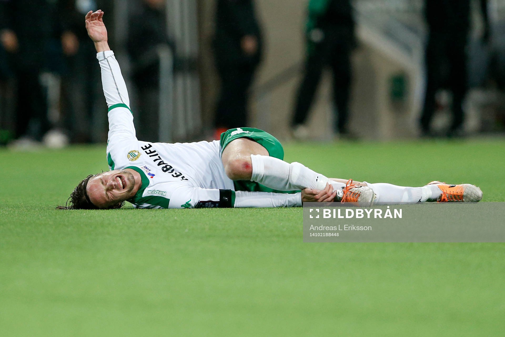 Hammarbys Linus Hallenius ligger skadad
