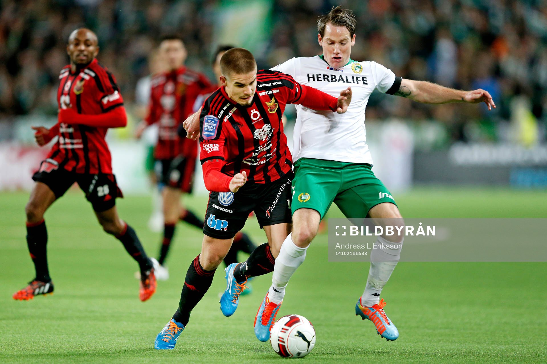 Östersunds Douglas Bergqvist och Hammarbys Johan Persson
