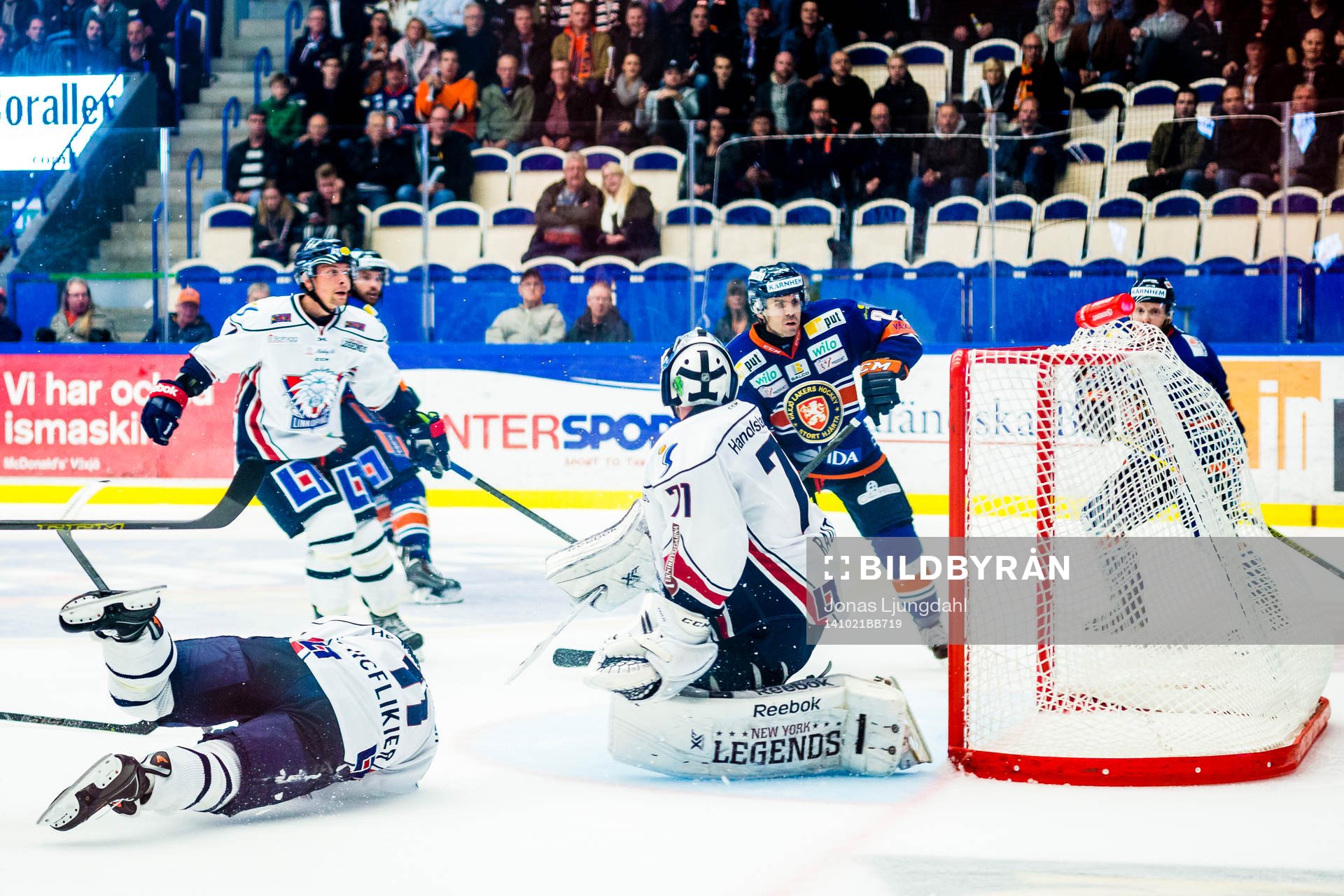 Växjös Nick Johnson gör 5-4 målet