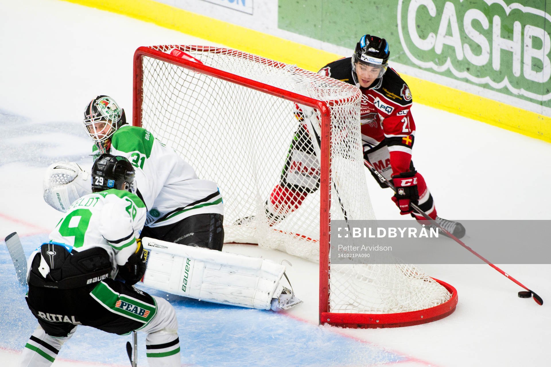 Malmö Redhawks Henrik Hetta oroar vid Rögles målvakt