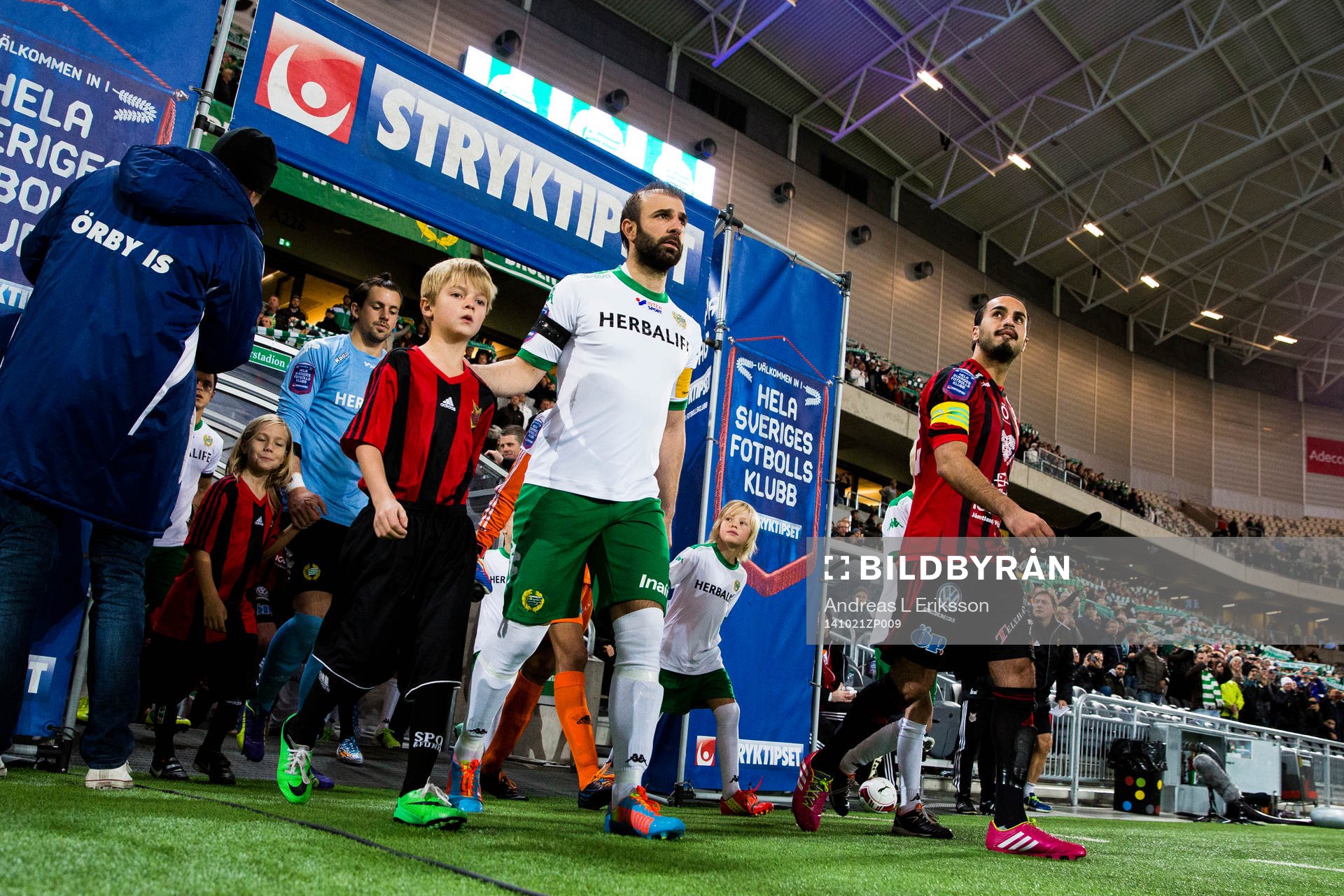 Hammarbys Kennedy Bakircioglu gör entre innan