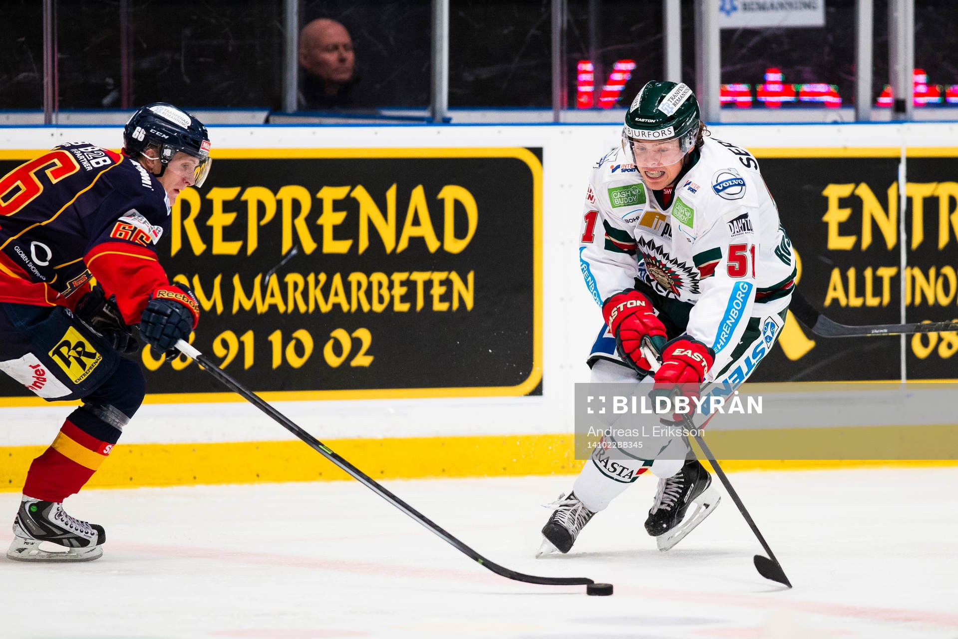 Djurgårdens Marcus Sörensen och Frölundas Mats Rosseli