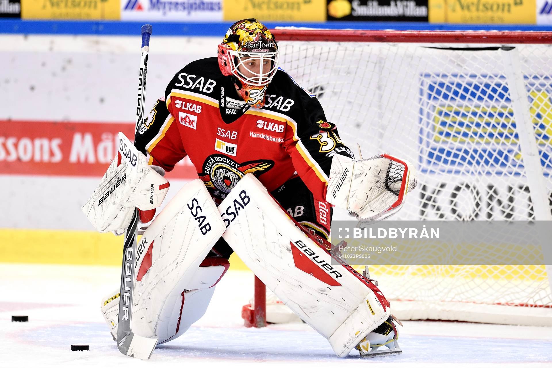 Luleås målvakt Joel Lassinantti  på uppvärmningen