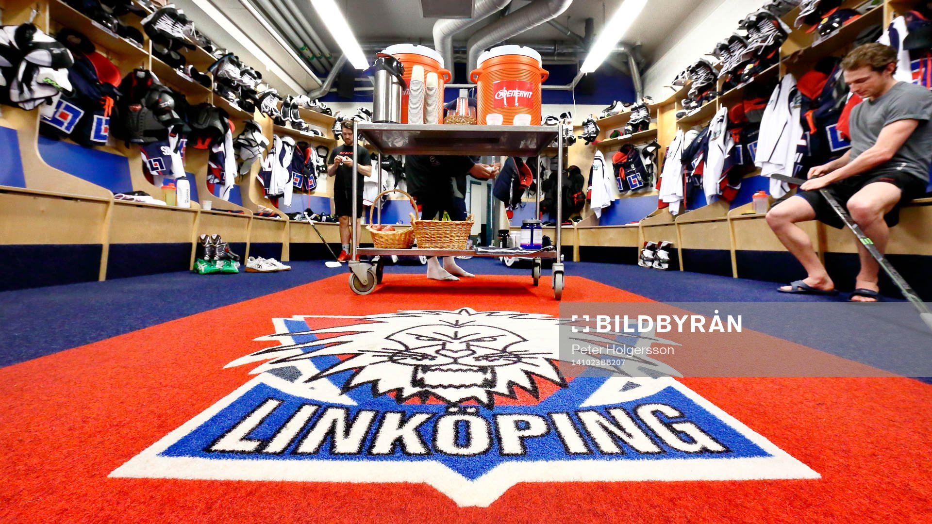 Linköpings omklädningsrum före ishockeymatchen i SHL