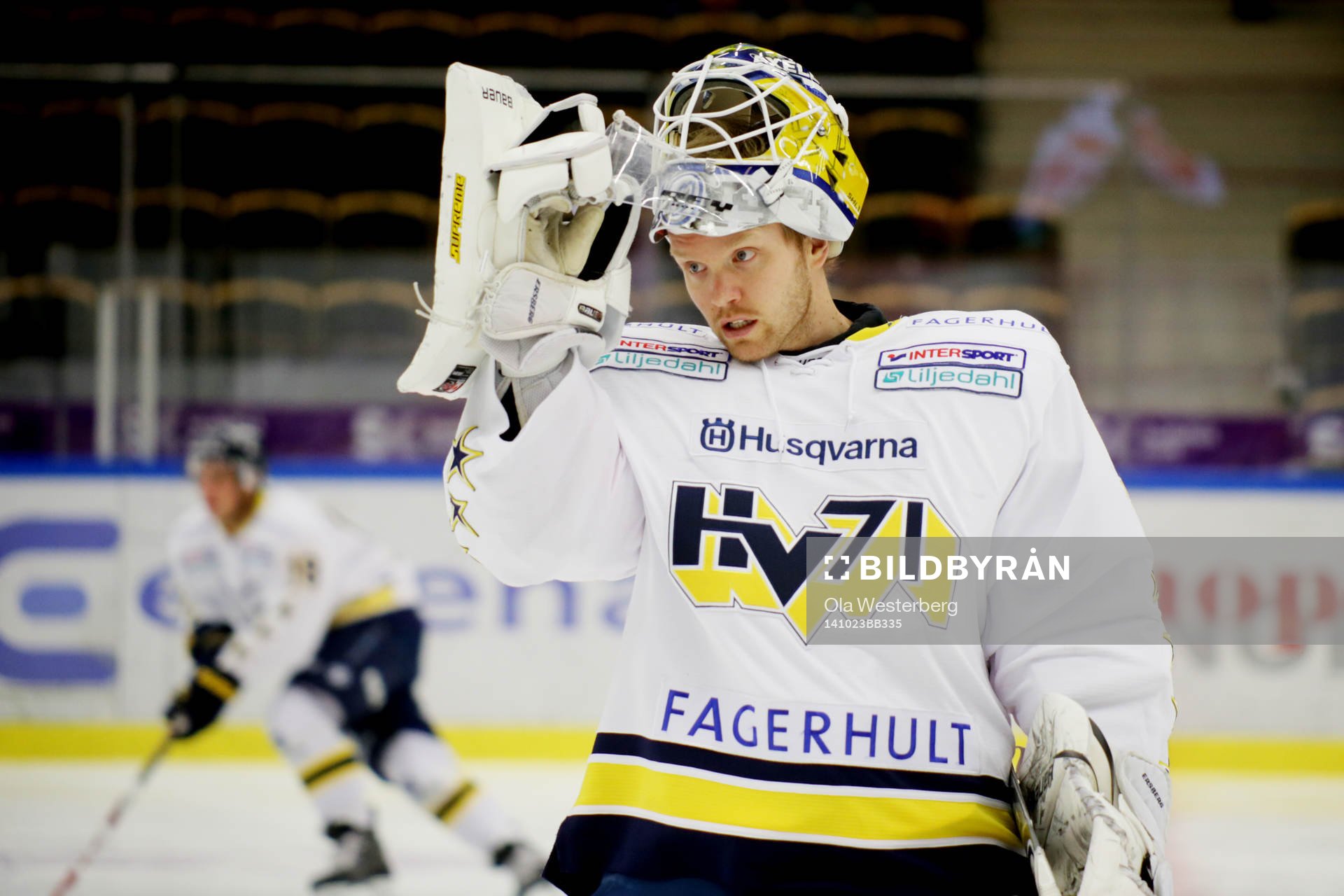 Hv71s målvakt Erik Ersberg