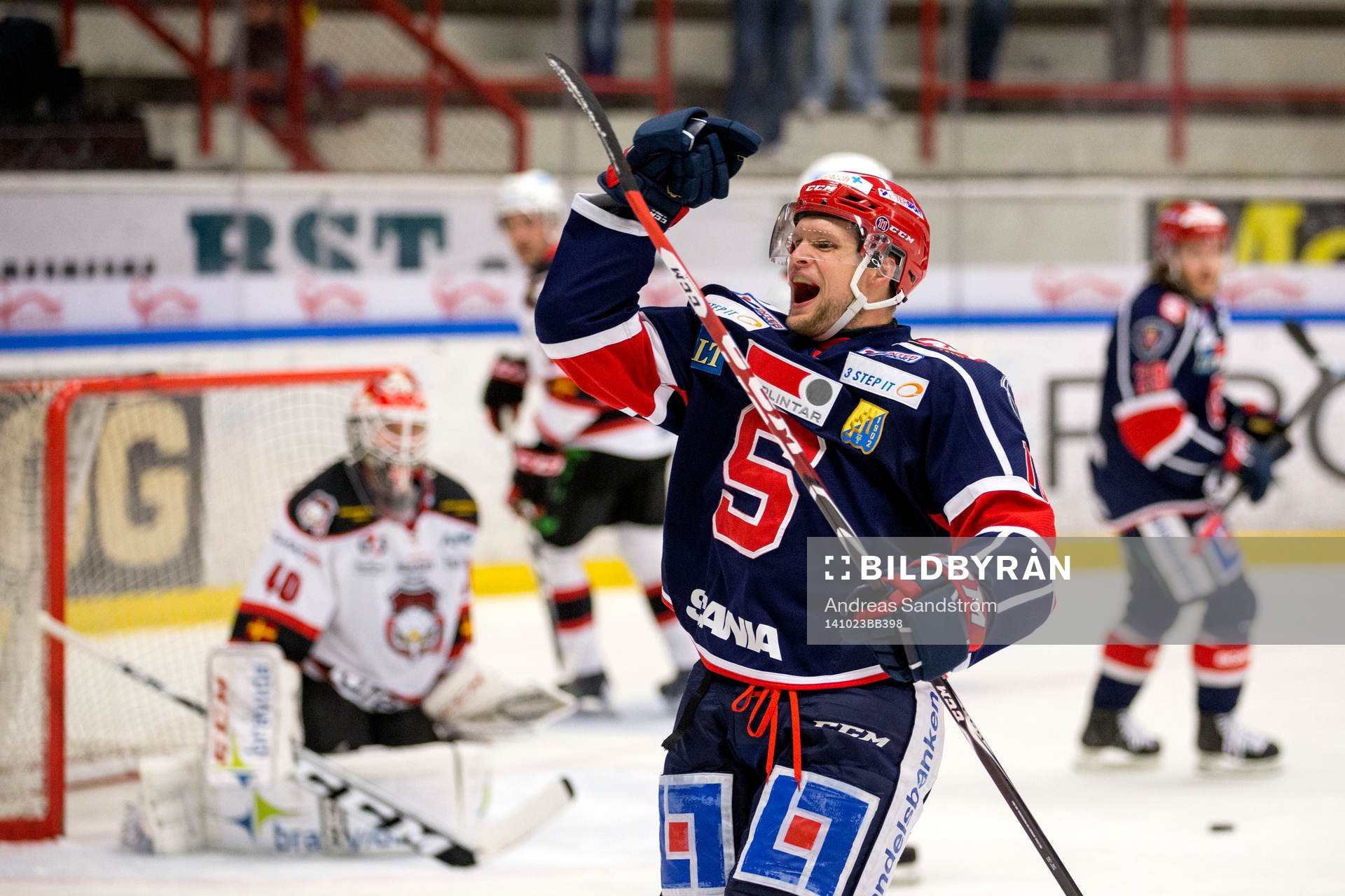 Södertäljes Alexander Larsson jublar
