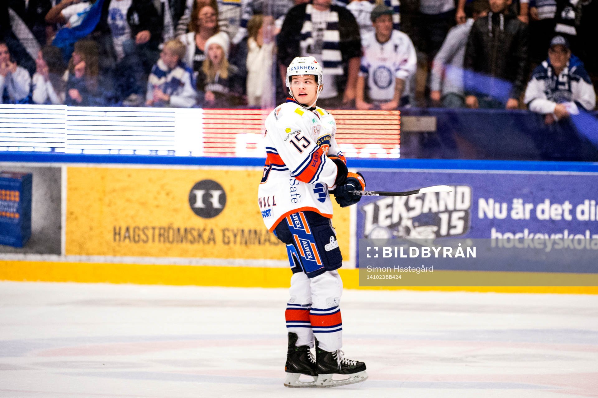 Växjös Malte Strömwall får matchstraff för charging