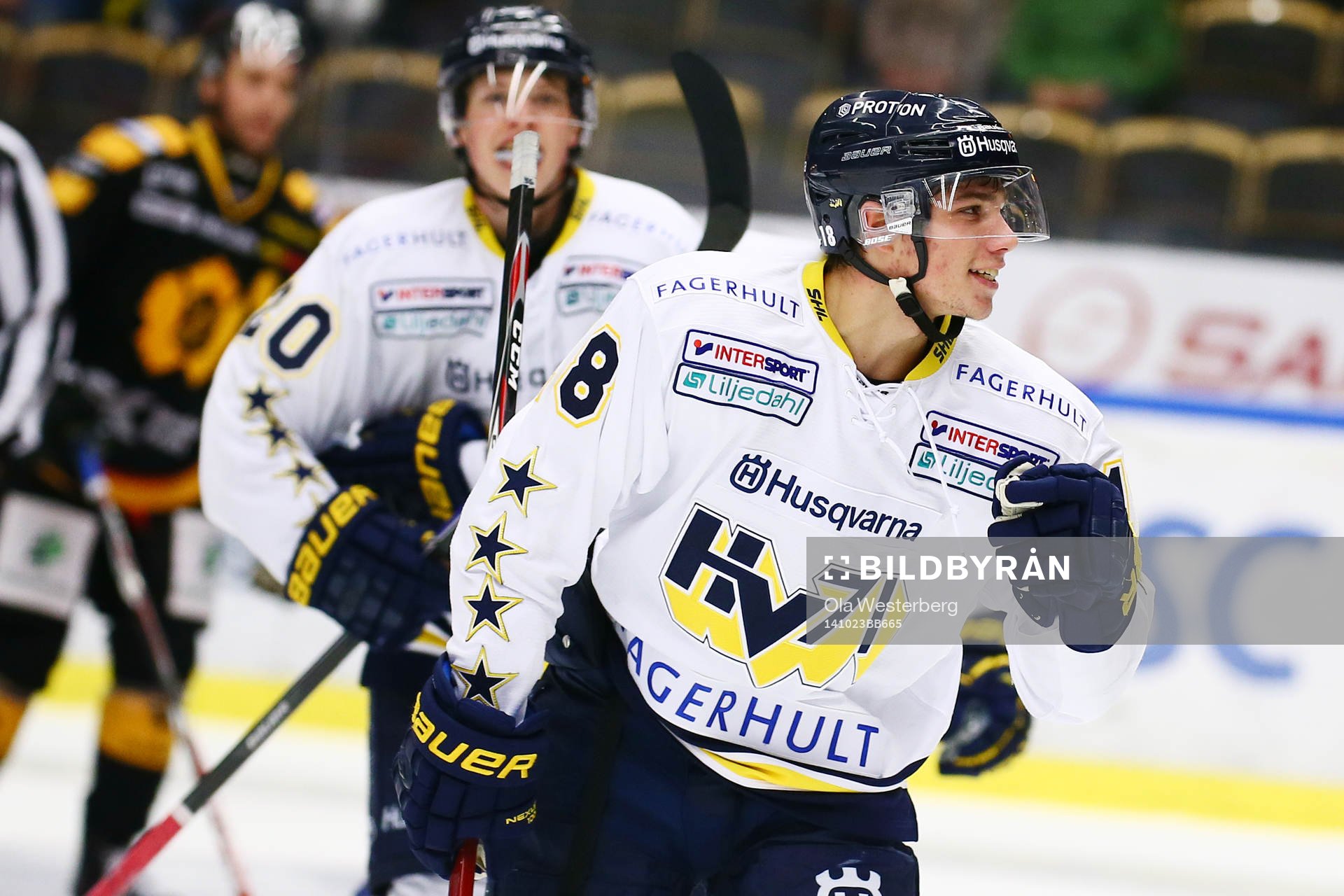Hv71s Kevin Fiala hånade Skellefteås bås