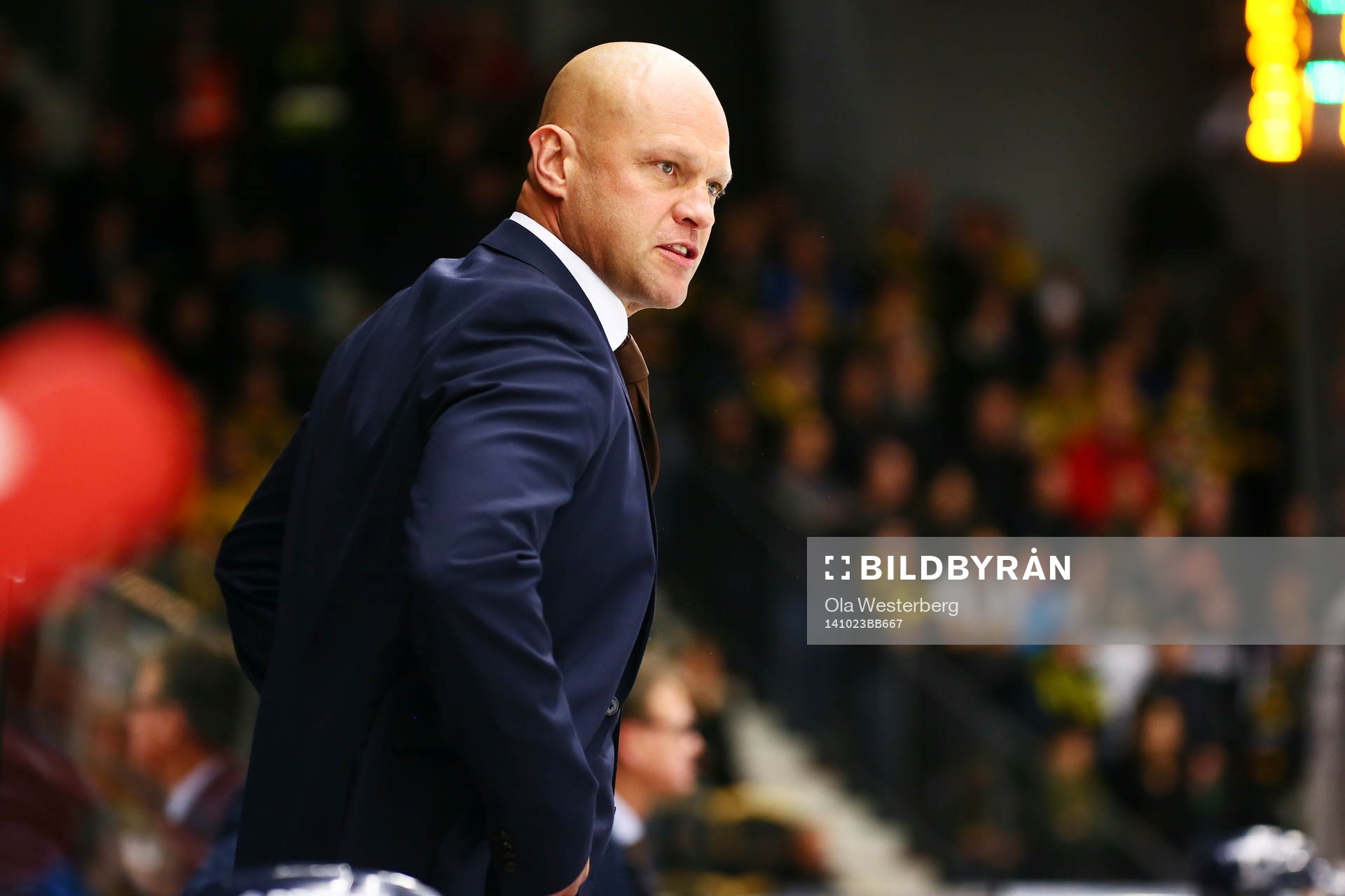 Hv71s tränare Andreas Johansson var arg