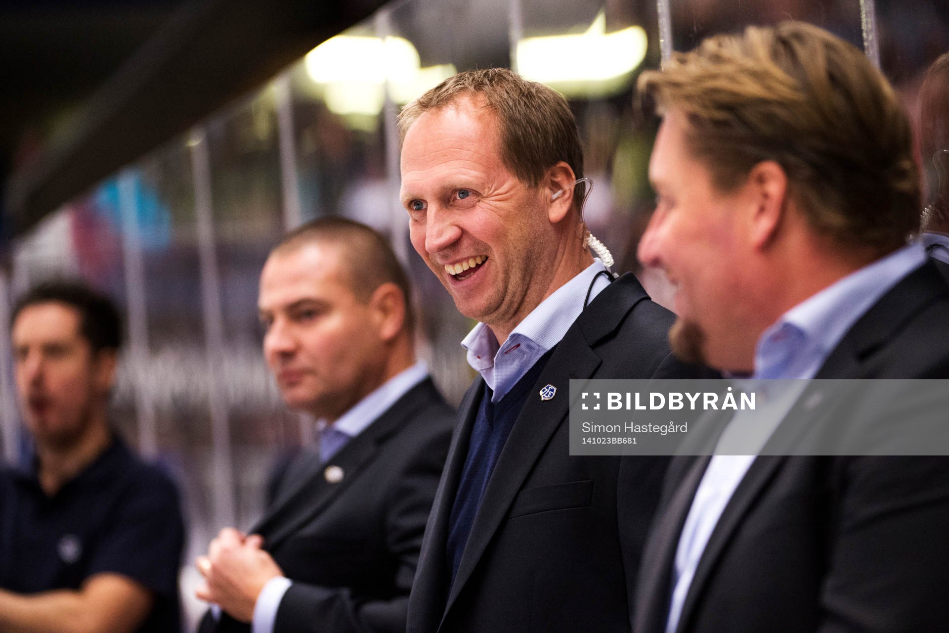 Leksands assisterande tränare Jonas Levén jublar