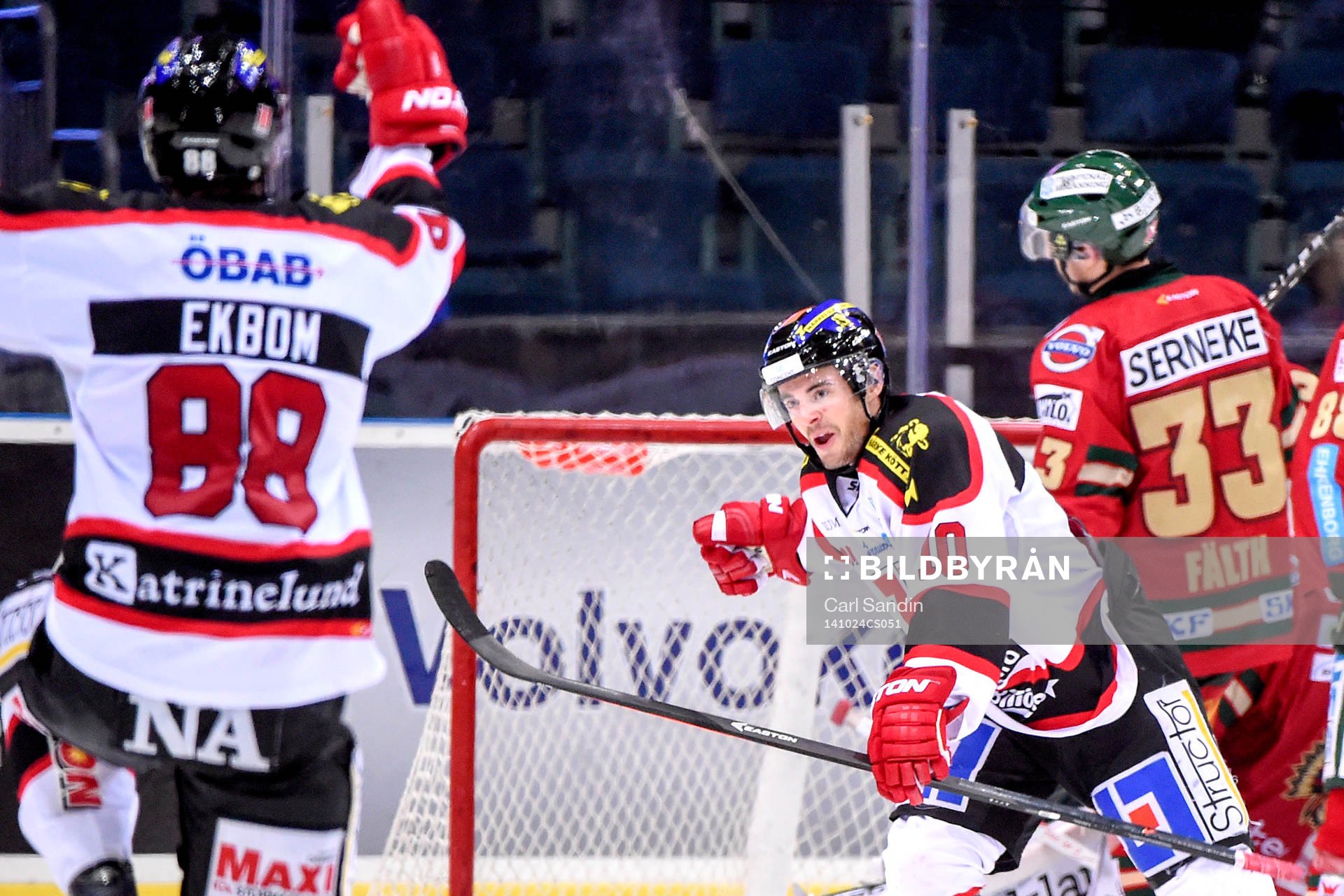 Örebros Derek Ryan jublar