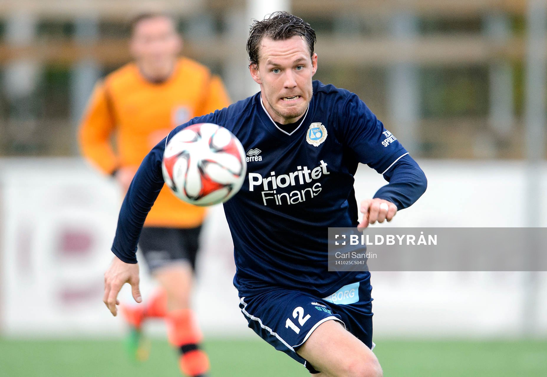 Utsiktens Anders Mogren under fotbollsmatchen i division 1 mellan Utsikten och Kristianstad den 25 oktober 2014 i Göteborg.