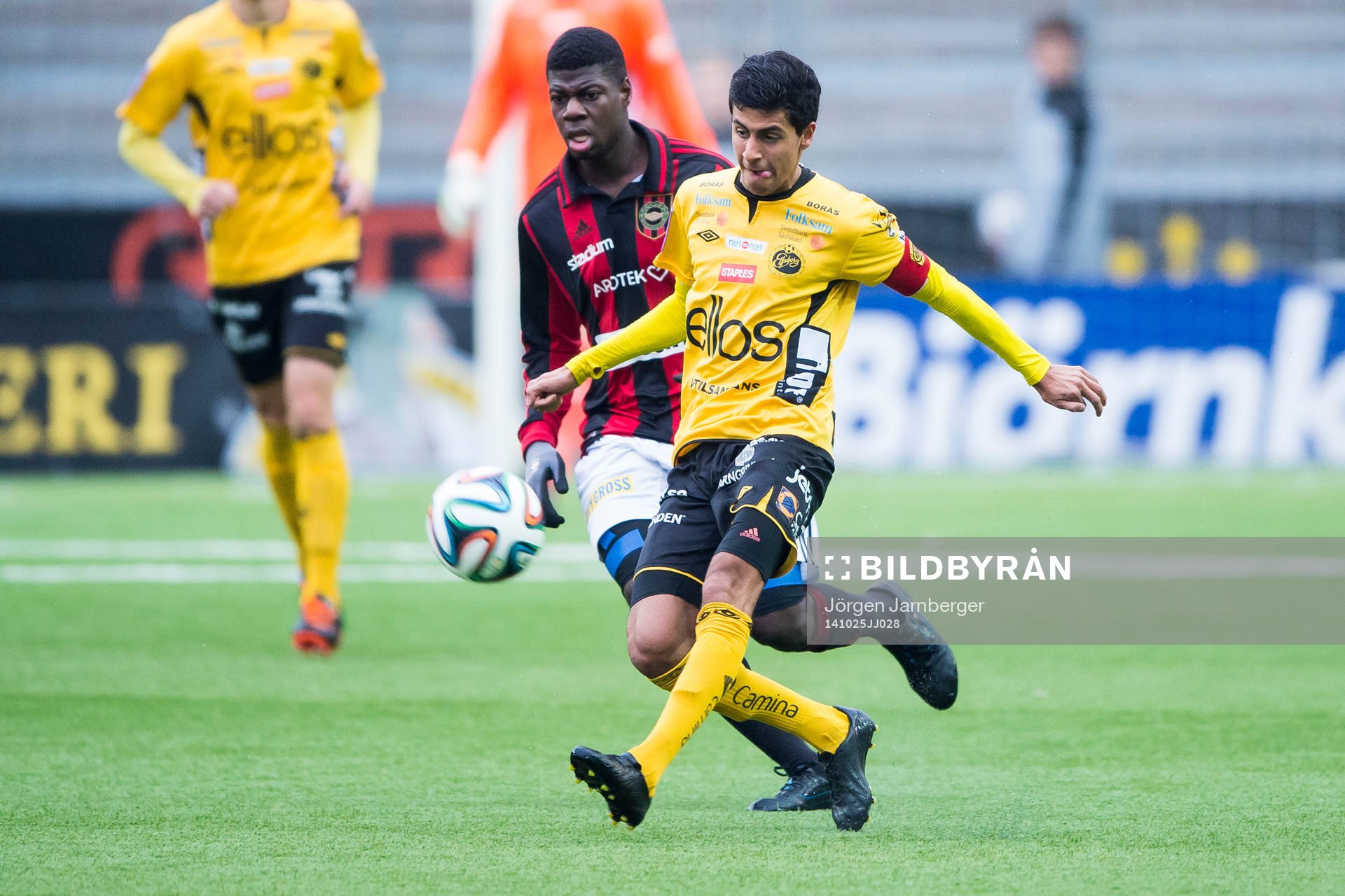 Elfsborgs Rami Dridi och Brommapojkarnas Yaffet Kahsay