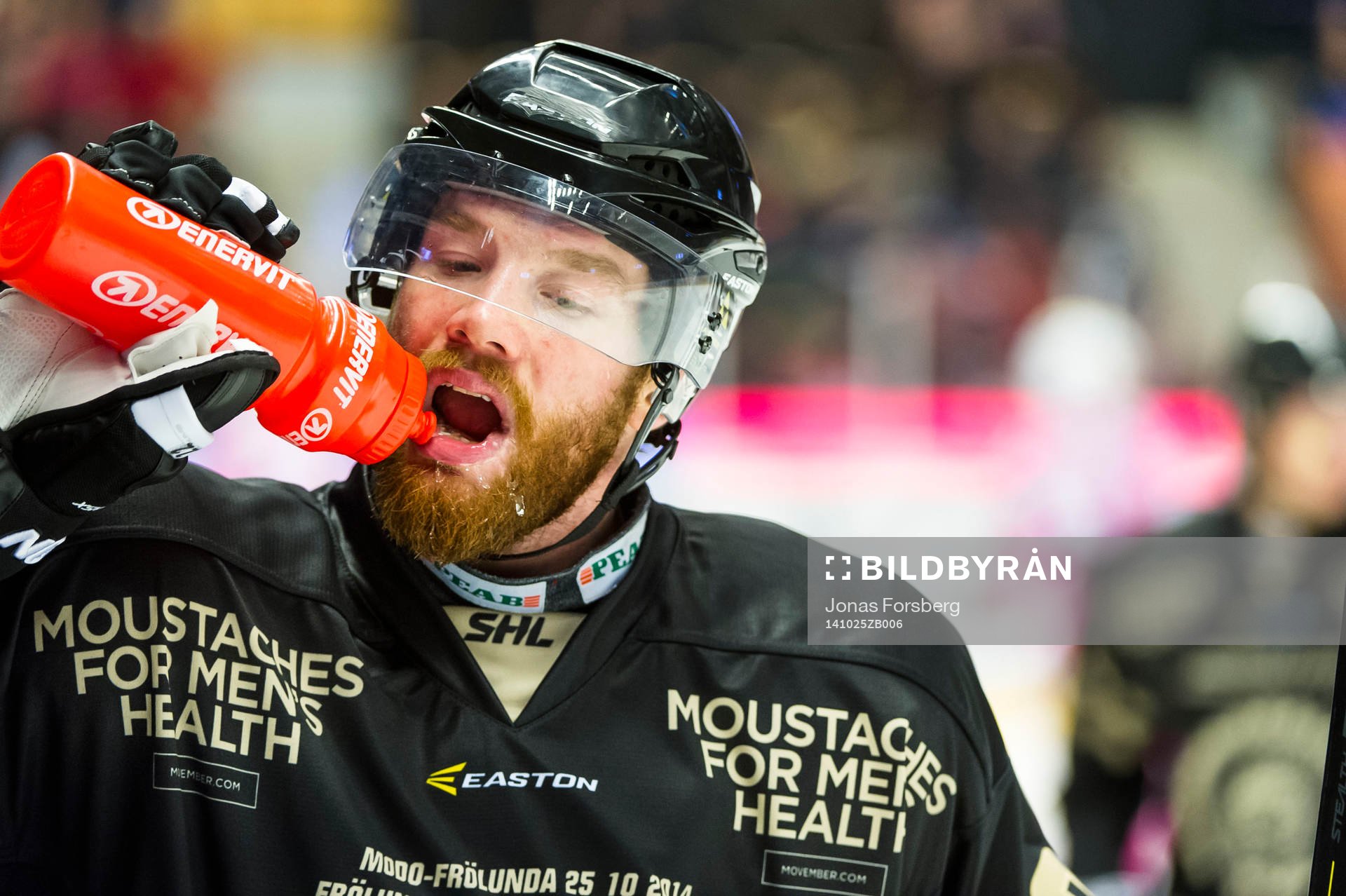 Frölundas Joel Lundqvist i Mustach kampens match ställ