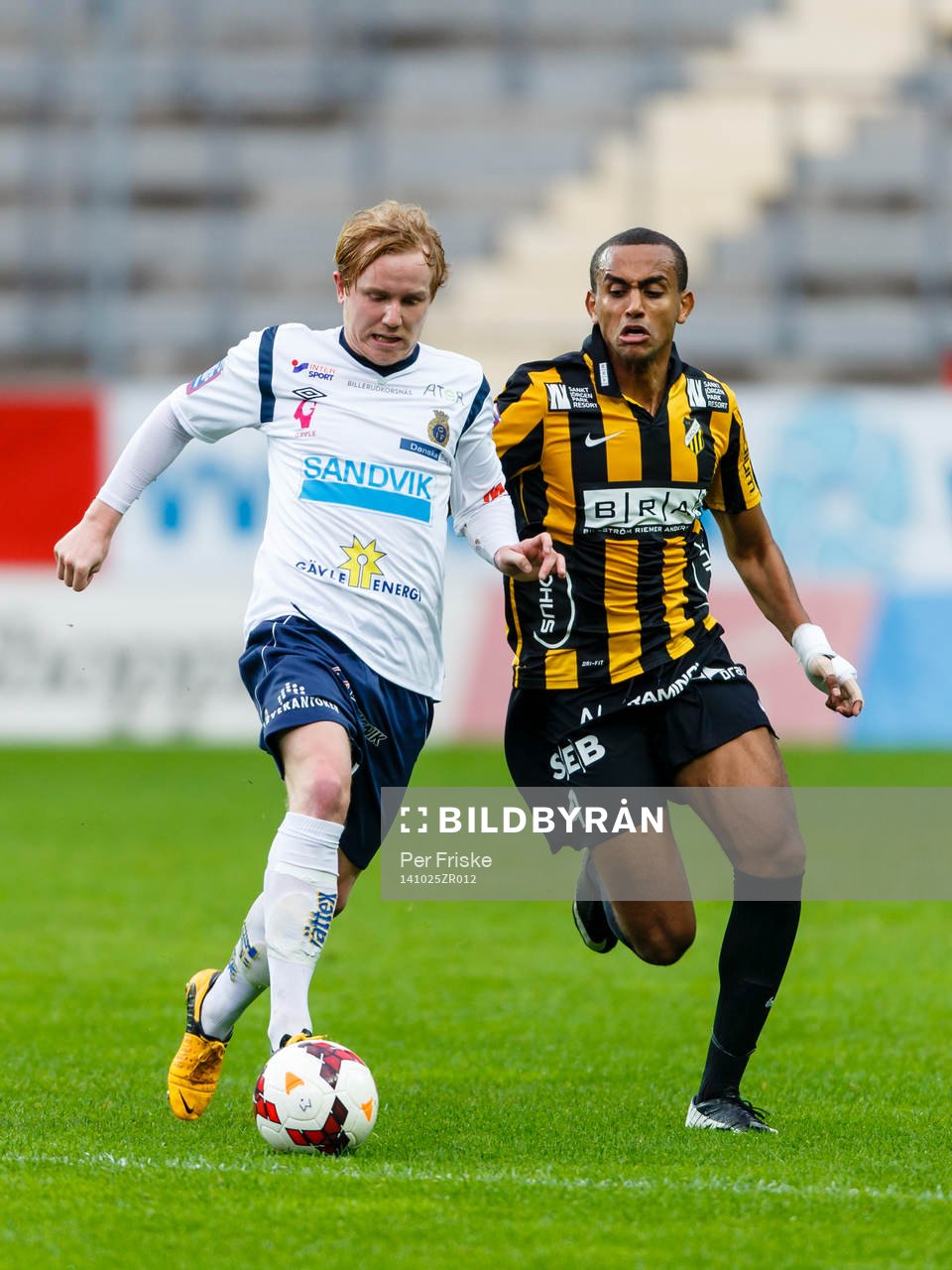 Gefles Simon Lundevall och Häckens Walid Atta