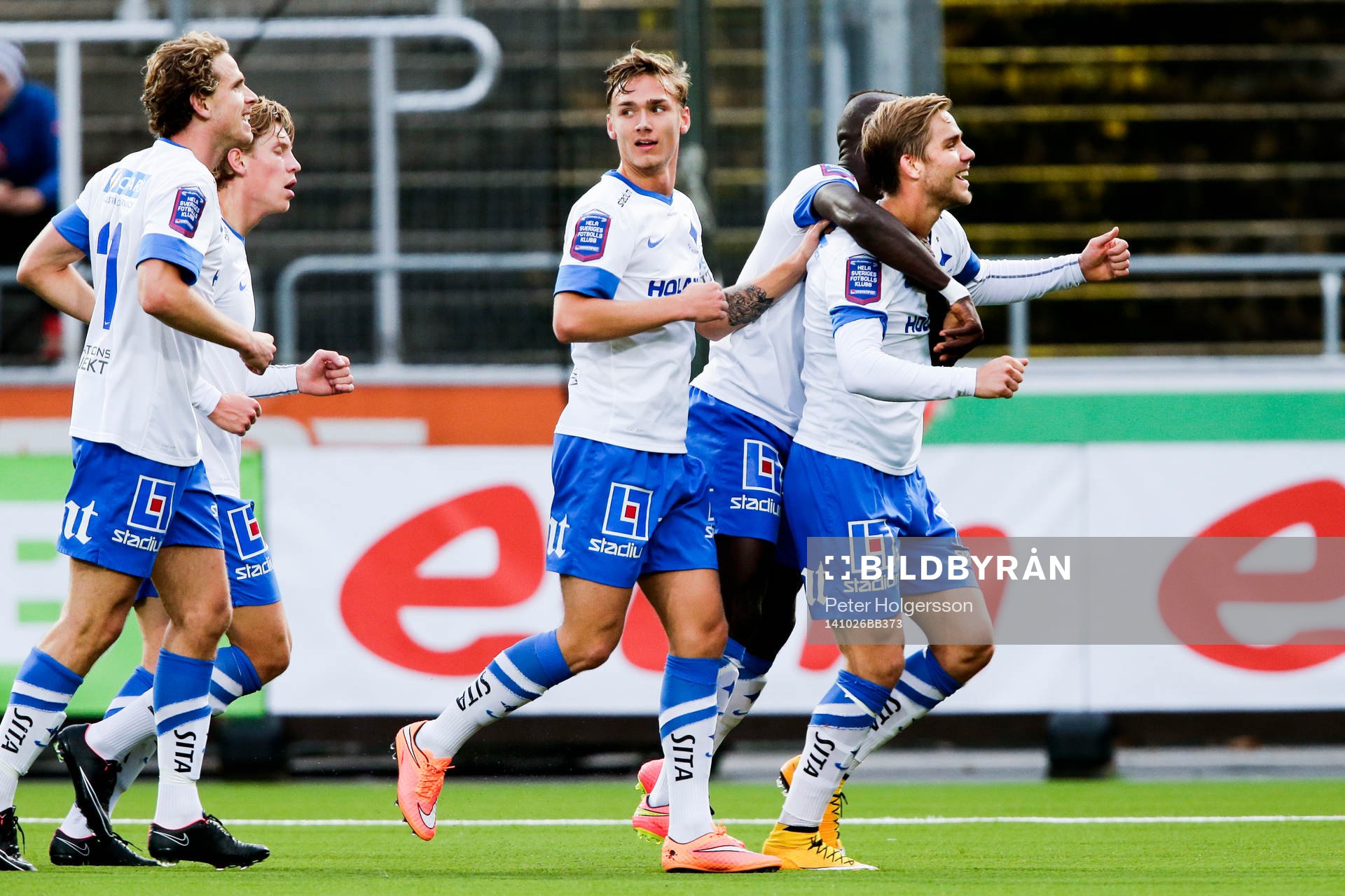 Norrköpings Christoffer Nyman (th) jublar
