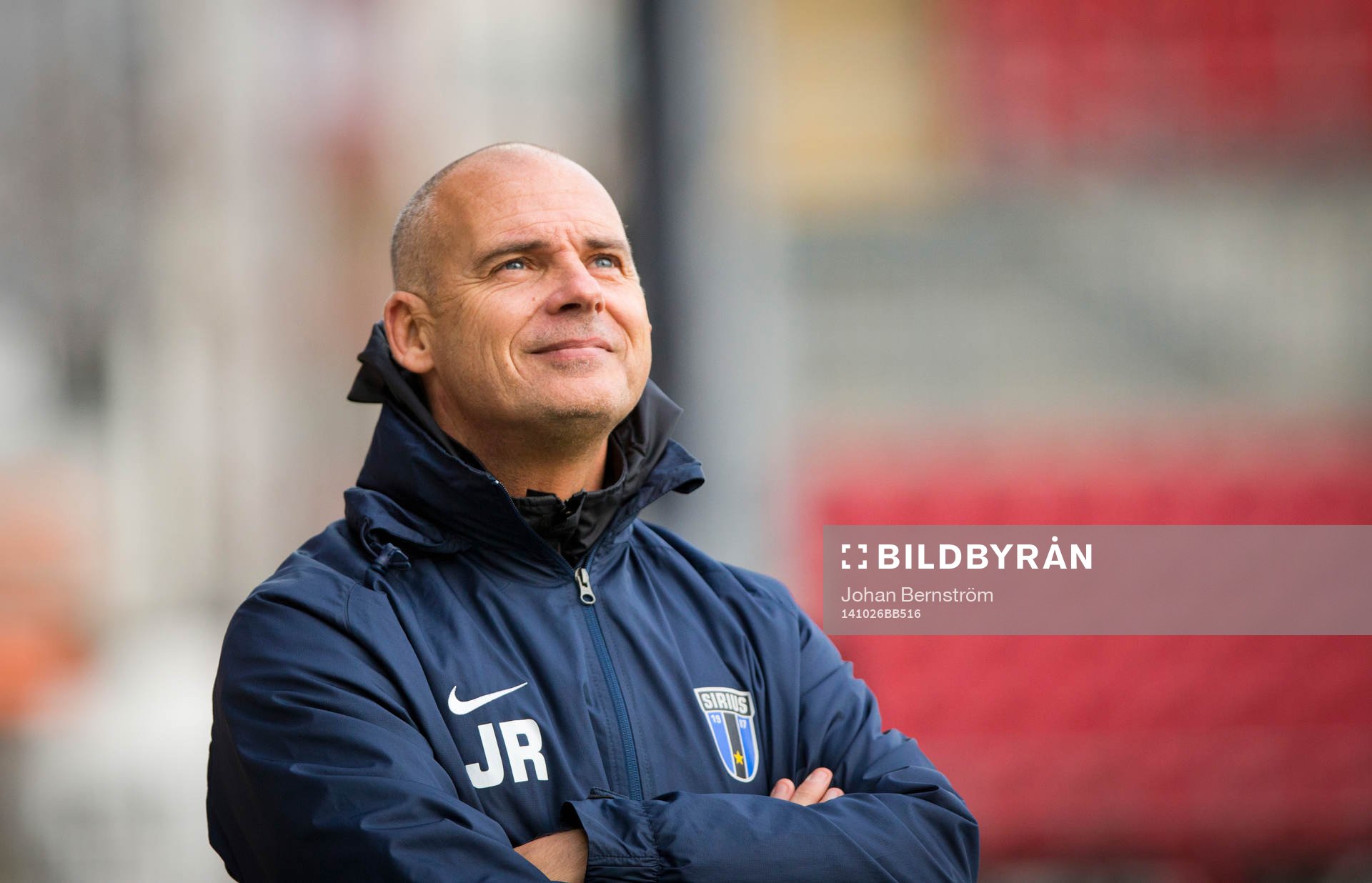 Sirius tränare John Roche är glad under fotbollsmatchen i Svenska Spel F19 finalen mellan Kristianstad - Sirius den 26 oktober 2014 i Örebro.