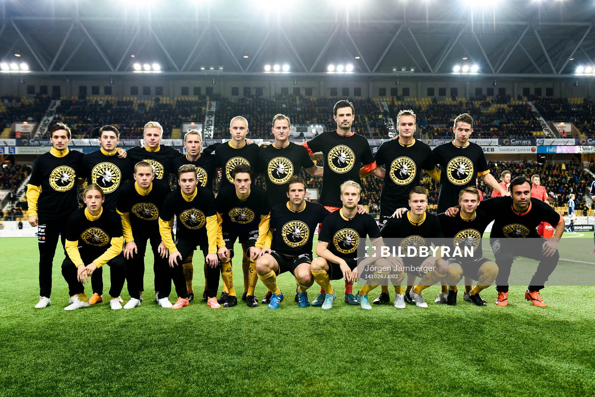 Elfsborgs spelare hedrar manager Klas Ingesson