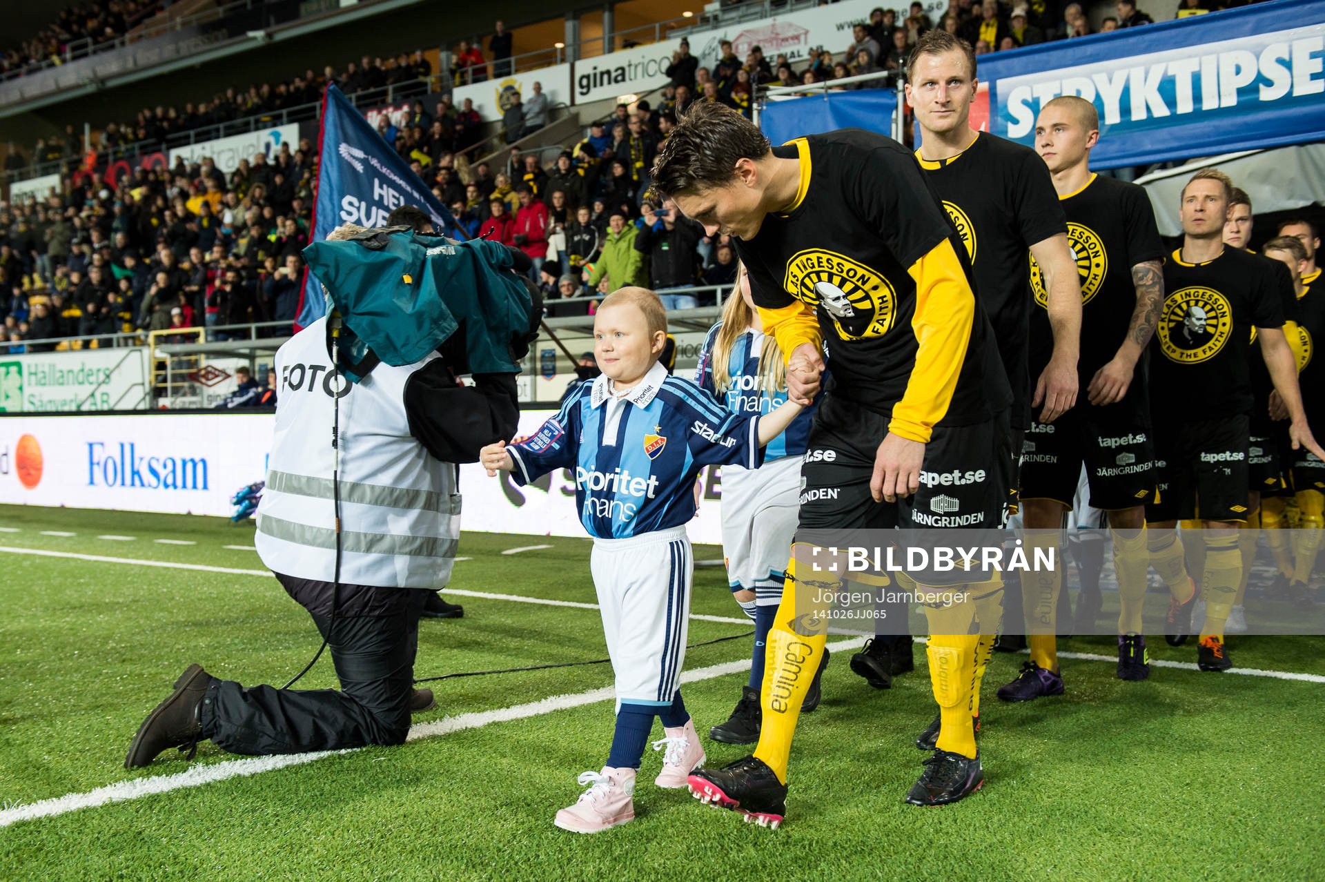 Elfsborgs Lasse Nilsson med fairplay tjej