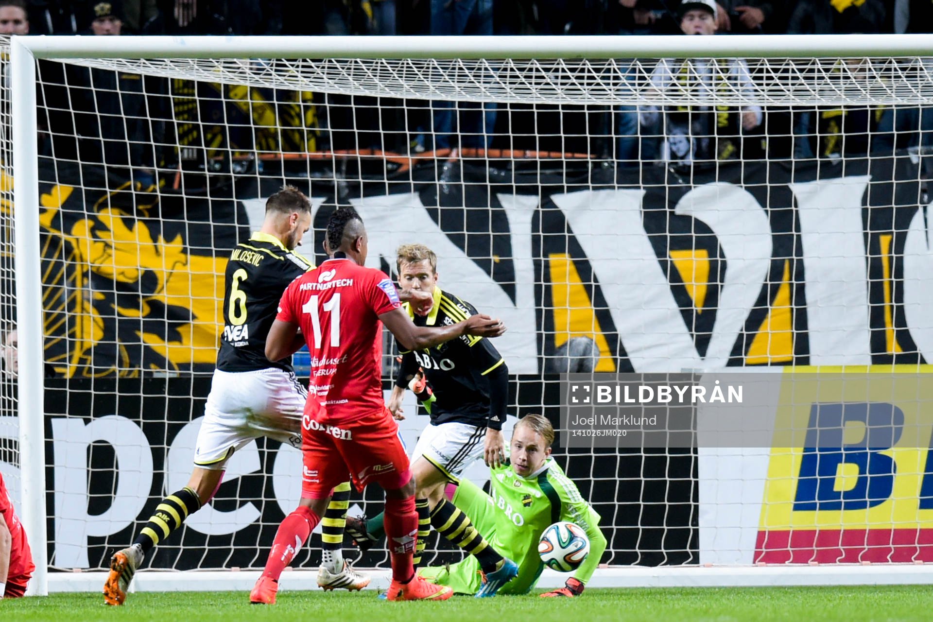 Åtvidabergs Ricardo Santos skjuter in 3-1
