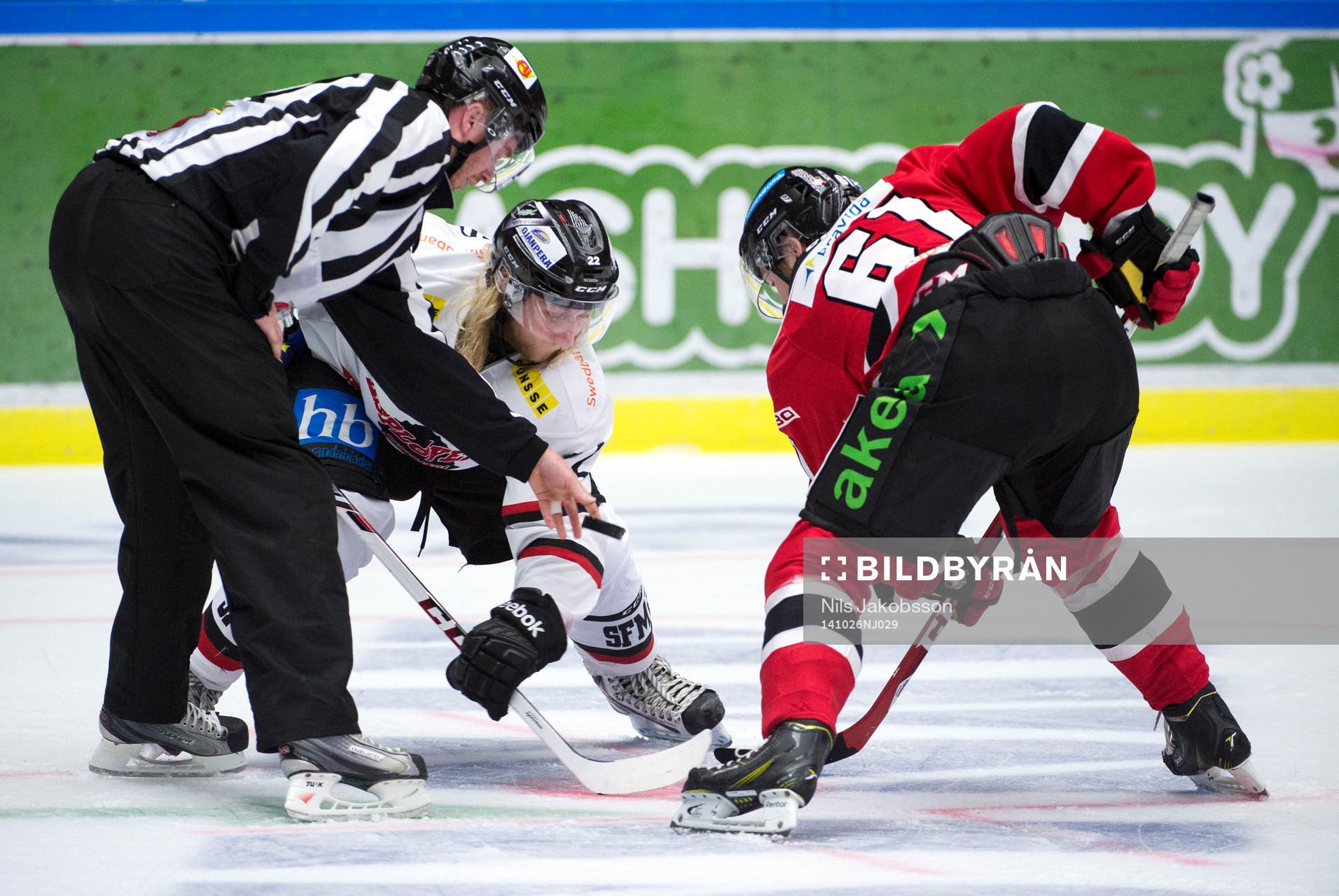 Asplövens Martin Hellgren och Malmö Redhawks Nicklas