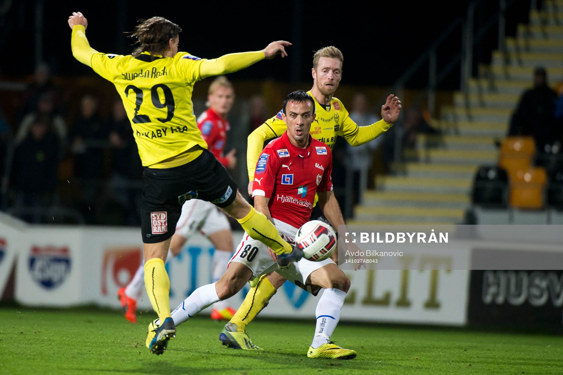Mjällbys Danny Ervik och Kalmars Nenad Djordjevic