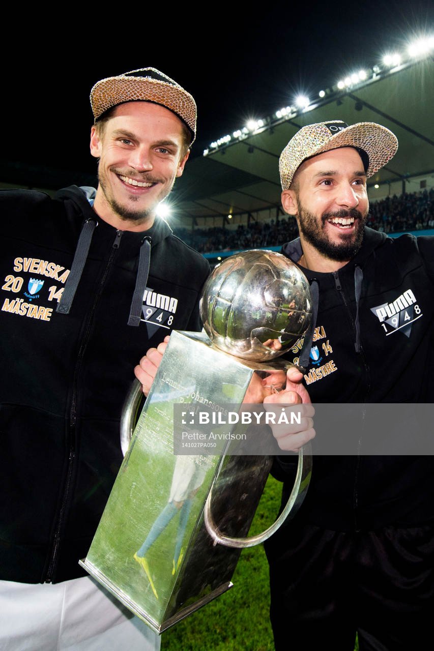Malmö FFs Markus Rosenberg och Guillermo Molins jublar med