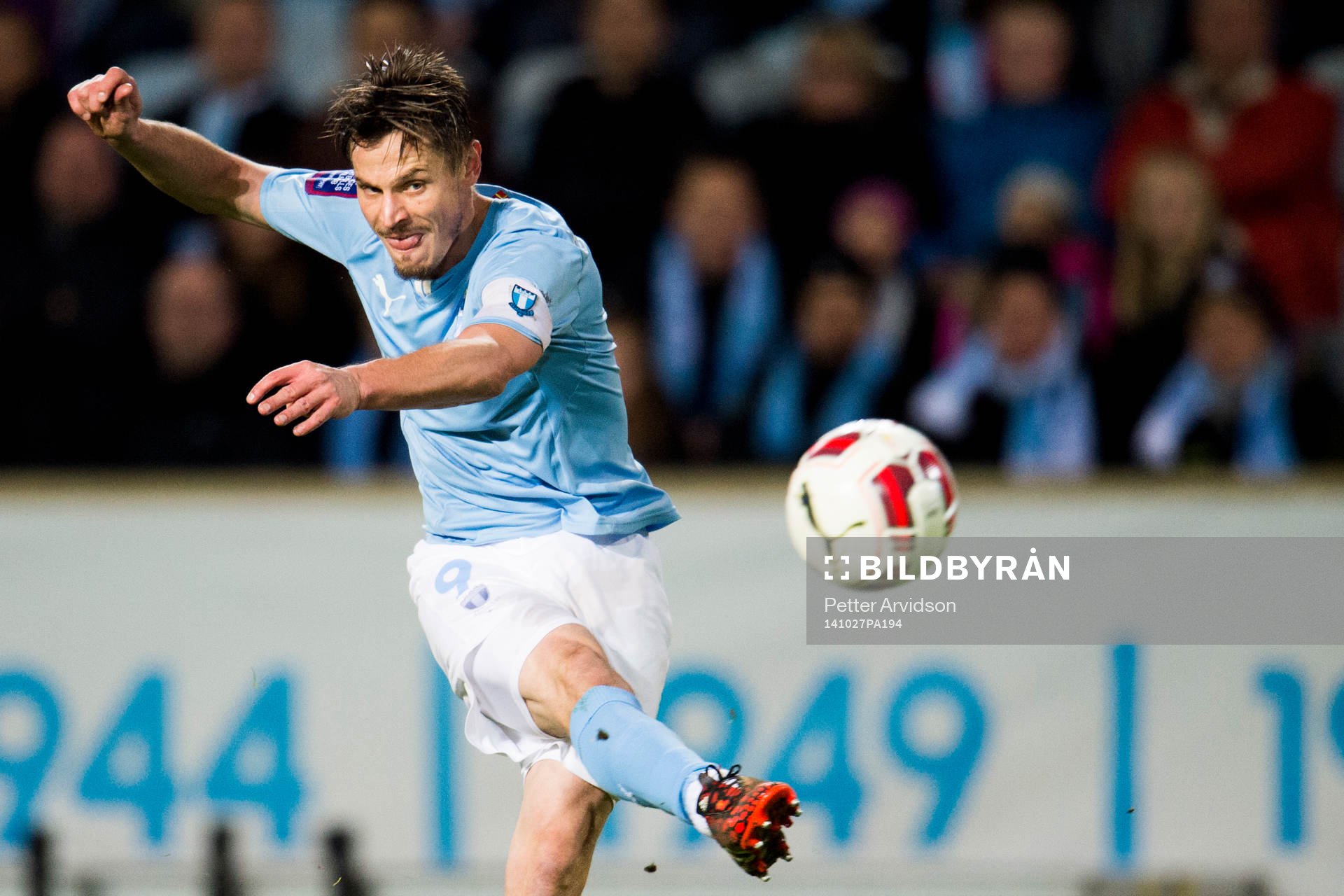 Malmö FFs Markus Rosenberg skjuter