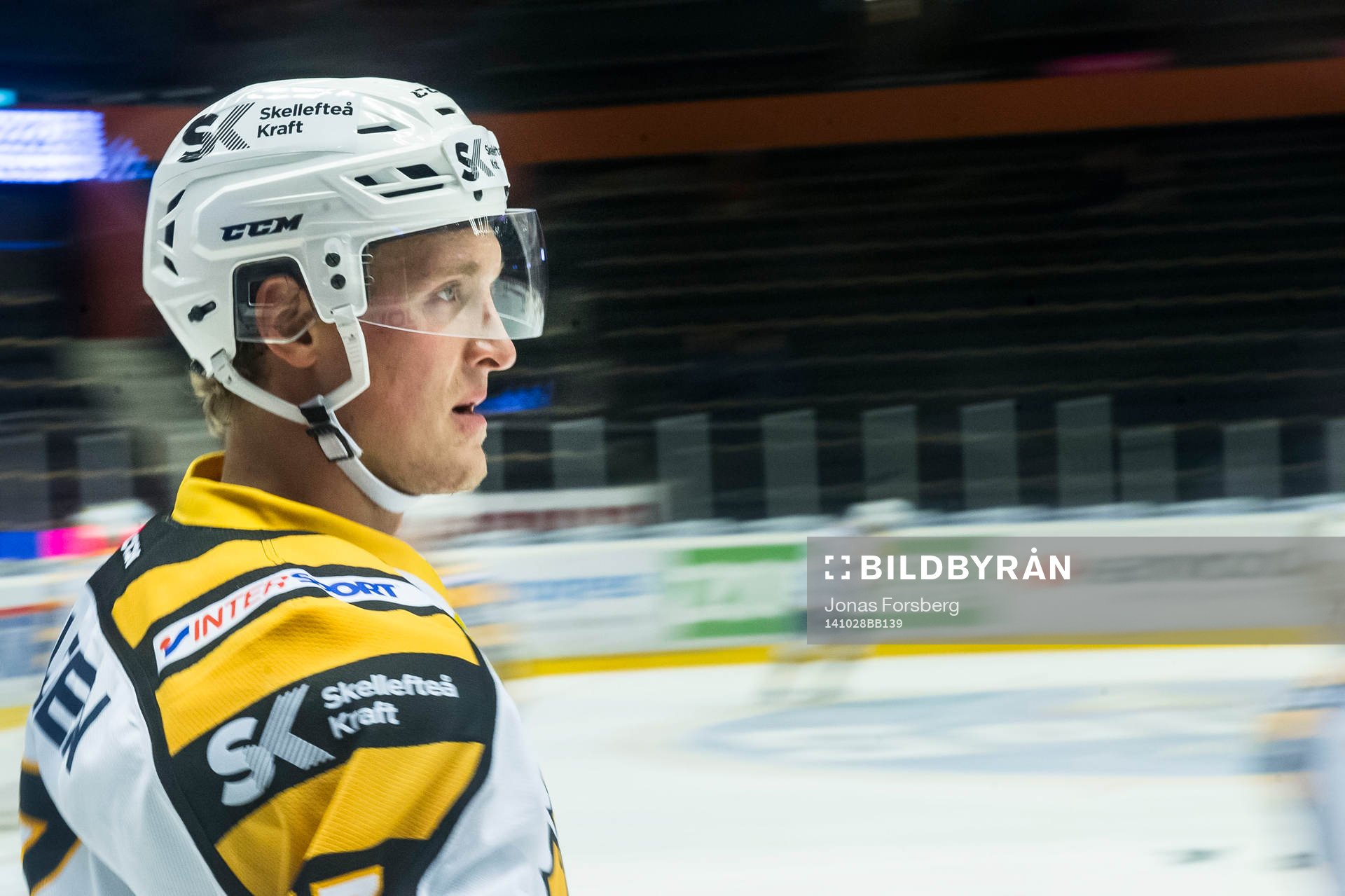 Skellefteås Mikko Lehtonen på uppvärmningen