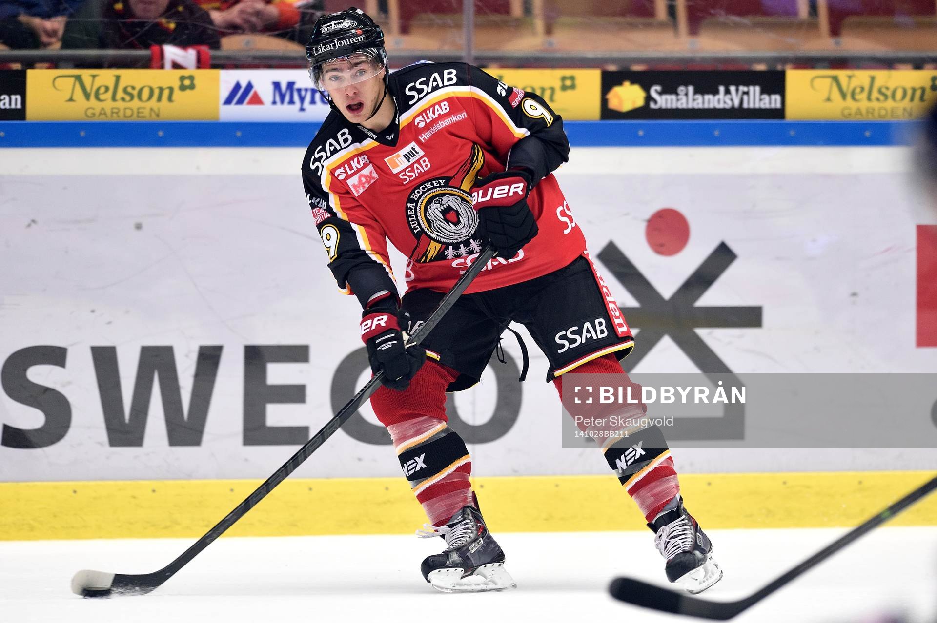 Luleås Johan Forsberg med pucken