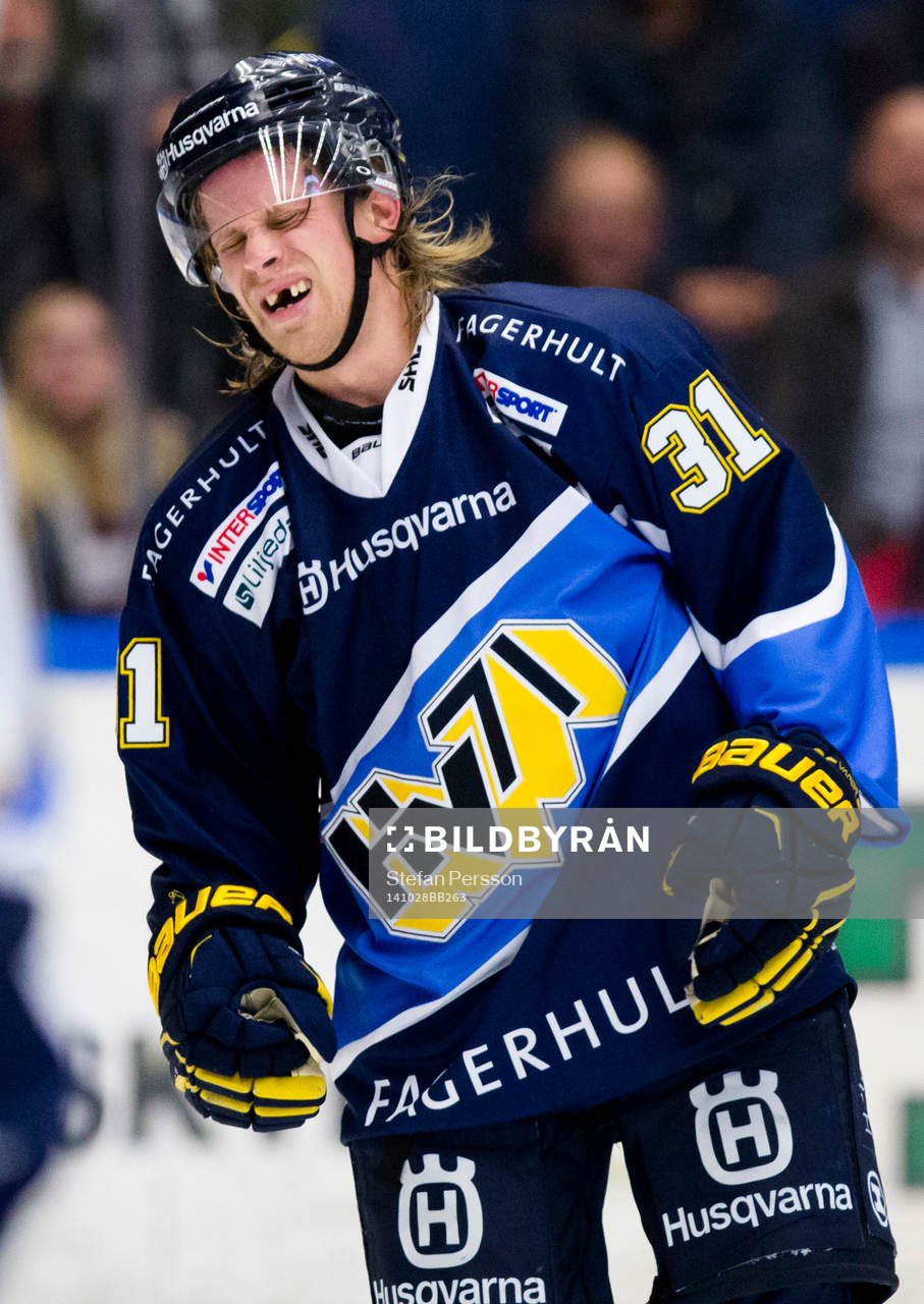 s Mattias Tedenby grimaserar