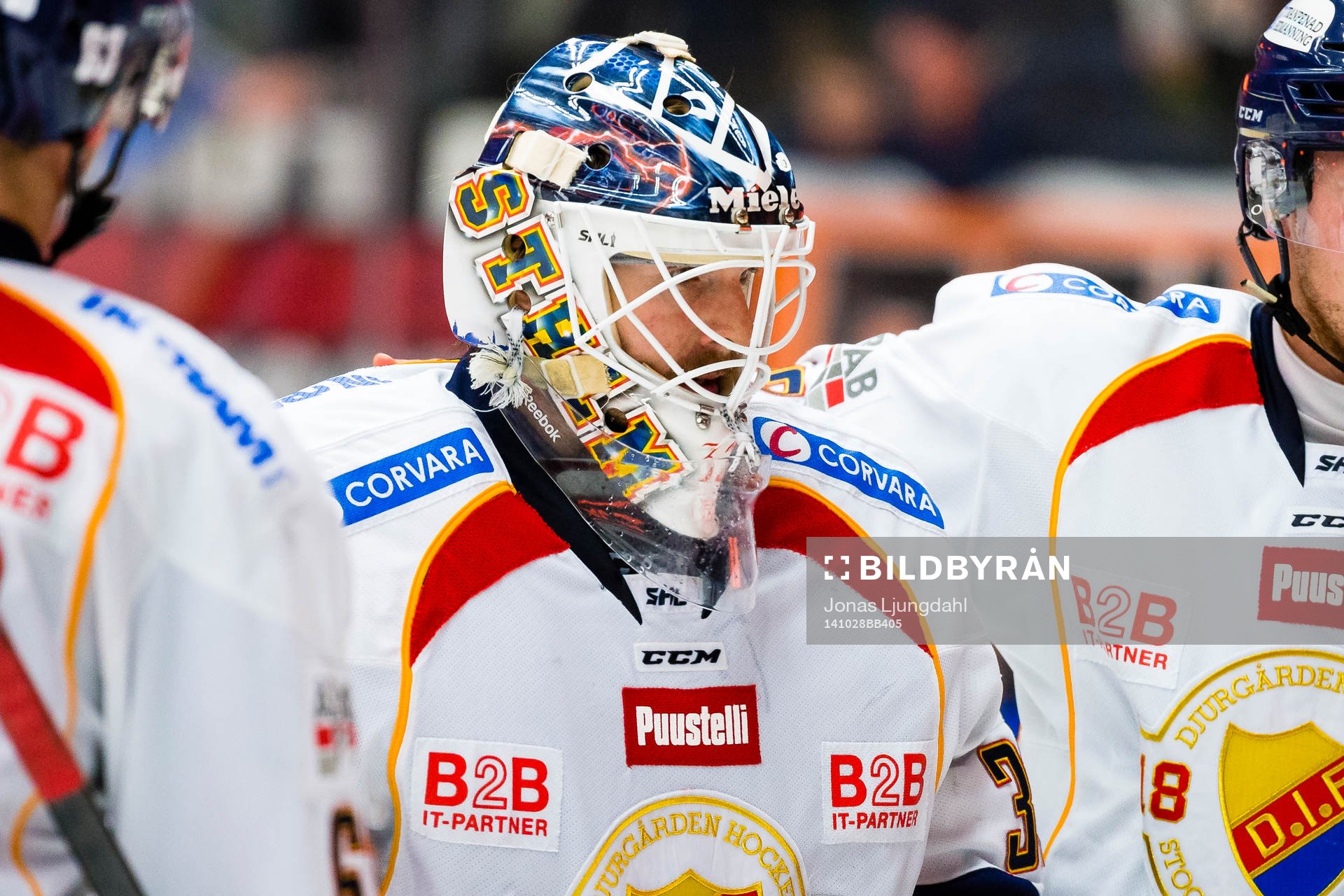 Djurgårdens målvakt Mikael Tellqvist deppar