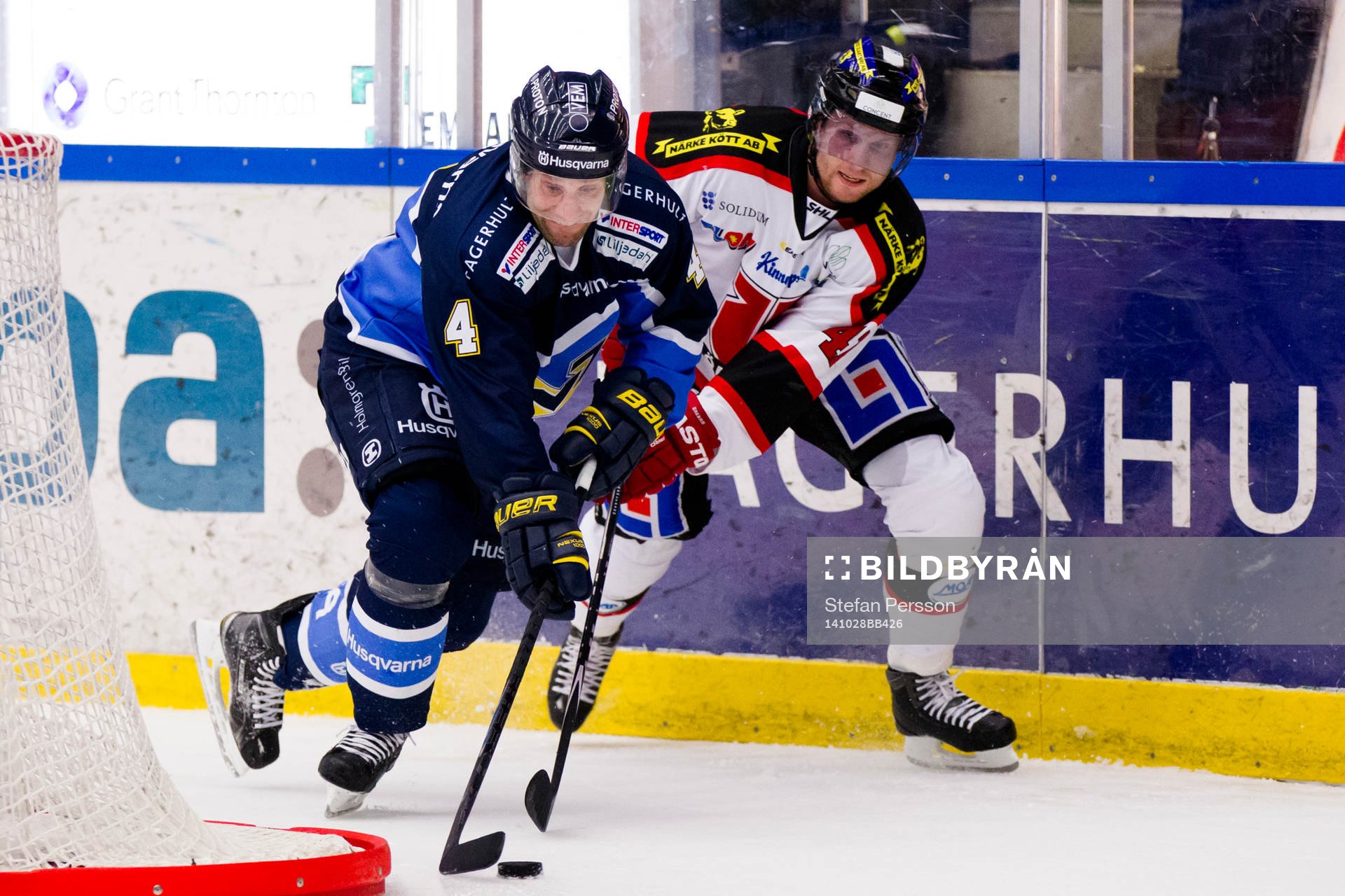 s Marcus Nilson mot Örebros Johan Adolfsson