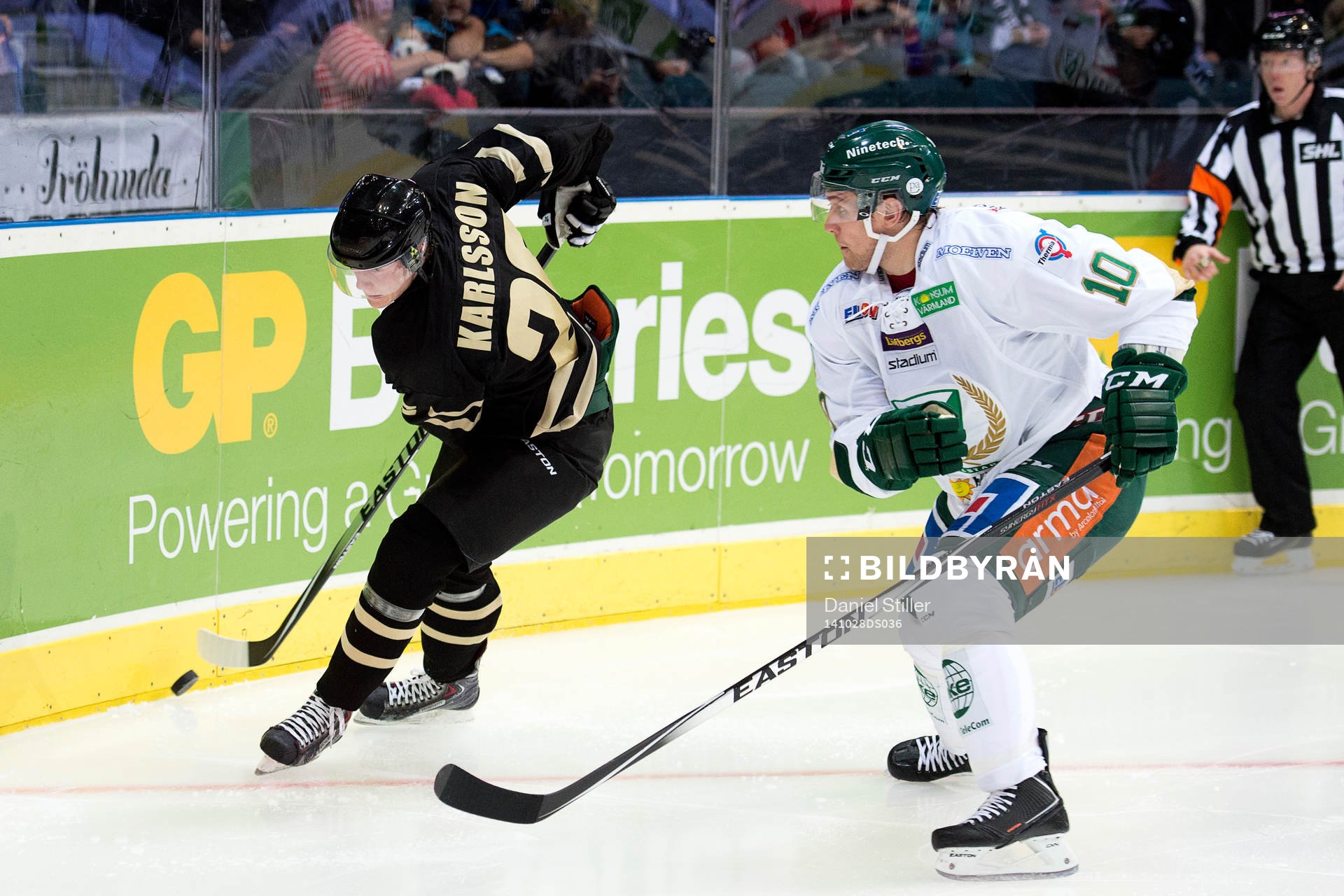 Frölundas Erik Karlsson är påväg att få en tryckare av