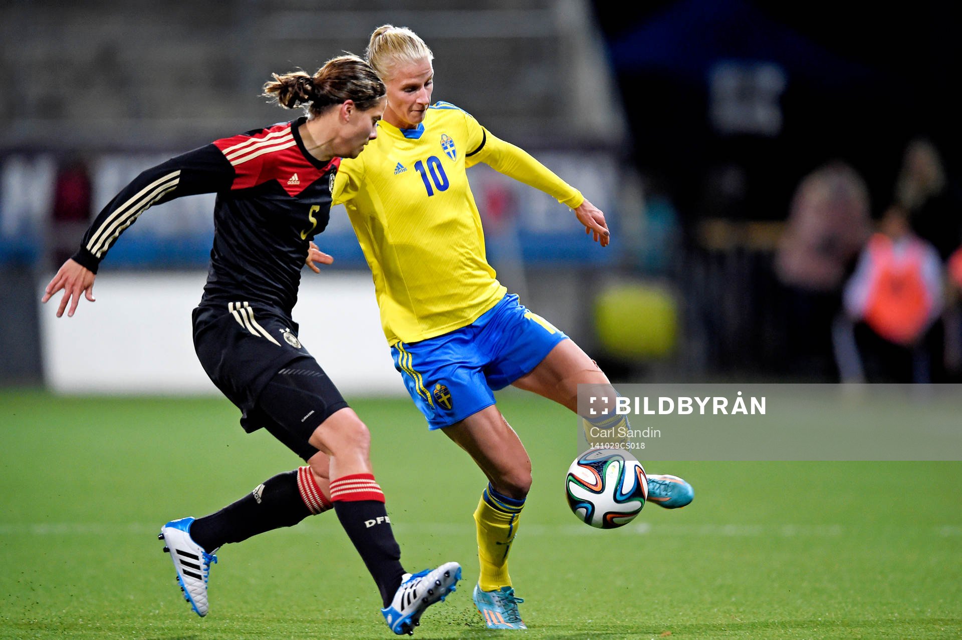 Tysklands Annike Krahn och Sveriges Sofia Jakobsson