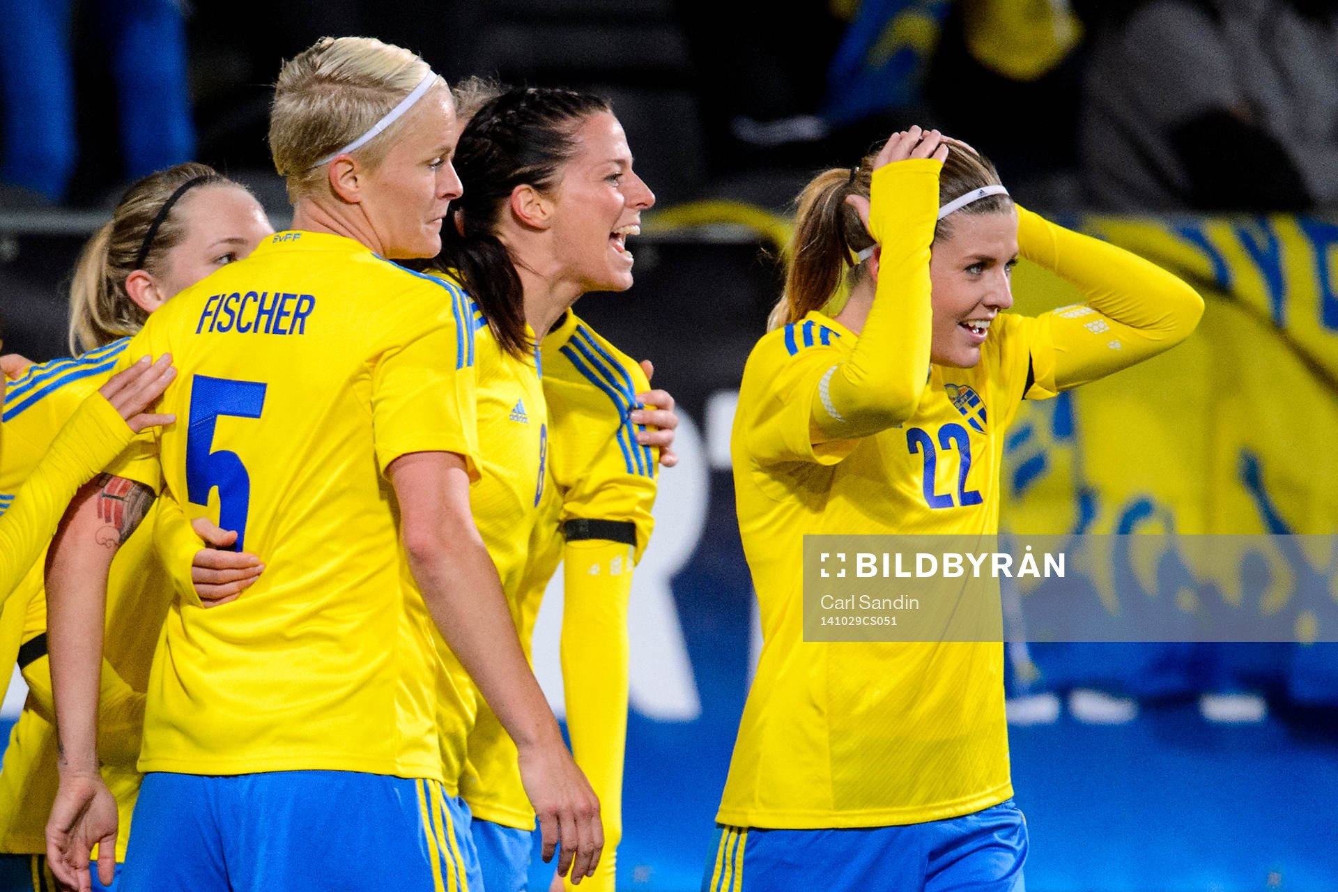 Sveriges Lotta Schelin firar