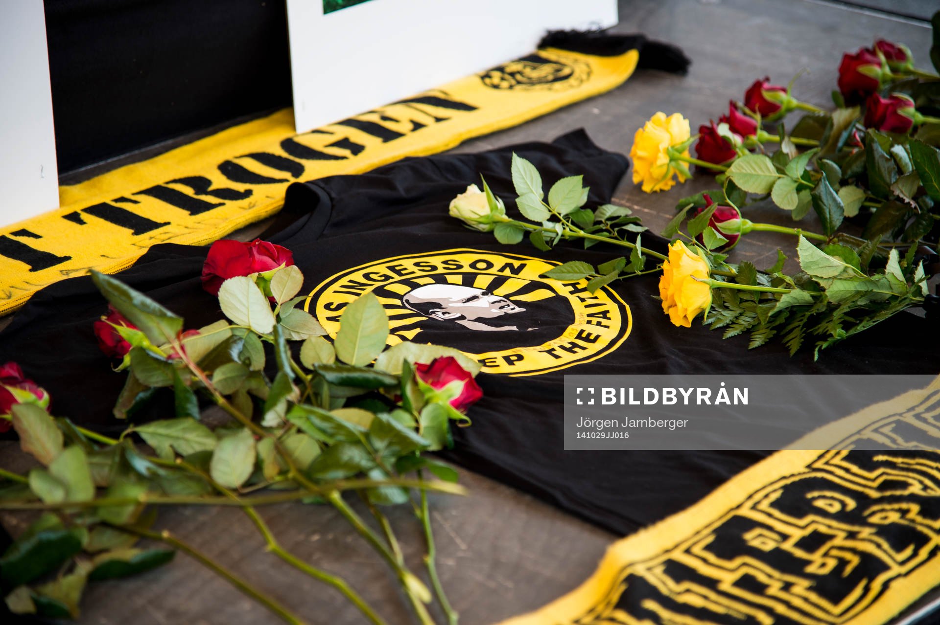 Minnsplatsen under en minnesstund för Elfsborgs avlidne tränare Klas Ingesson den 29 oktober 2014 i Borås.