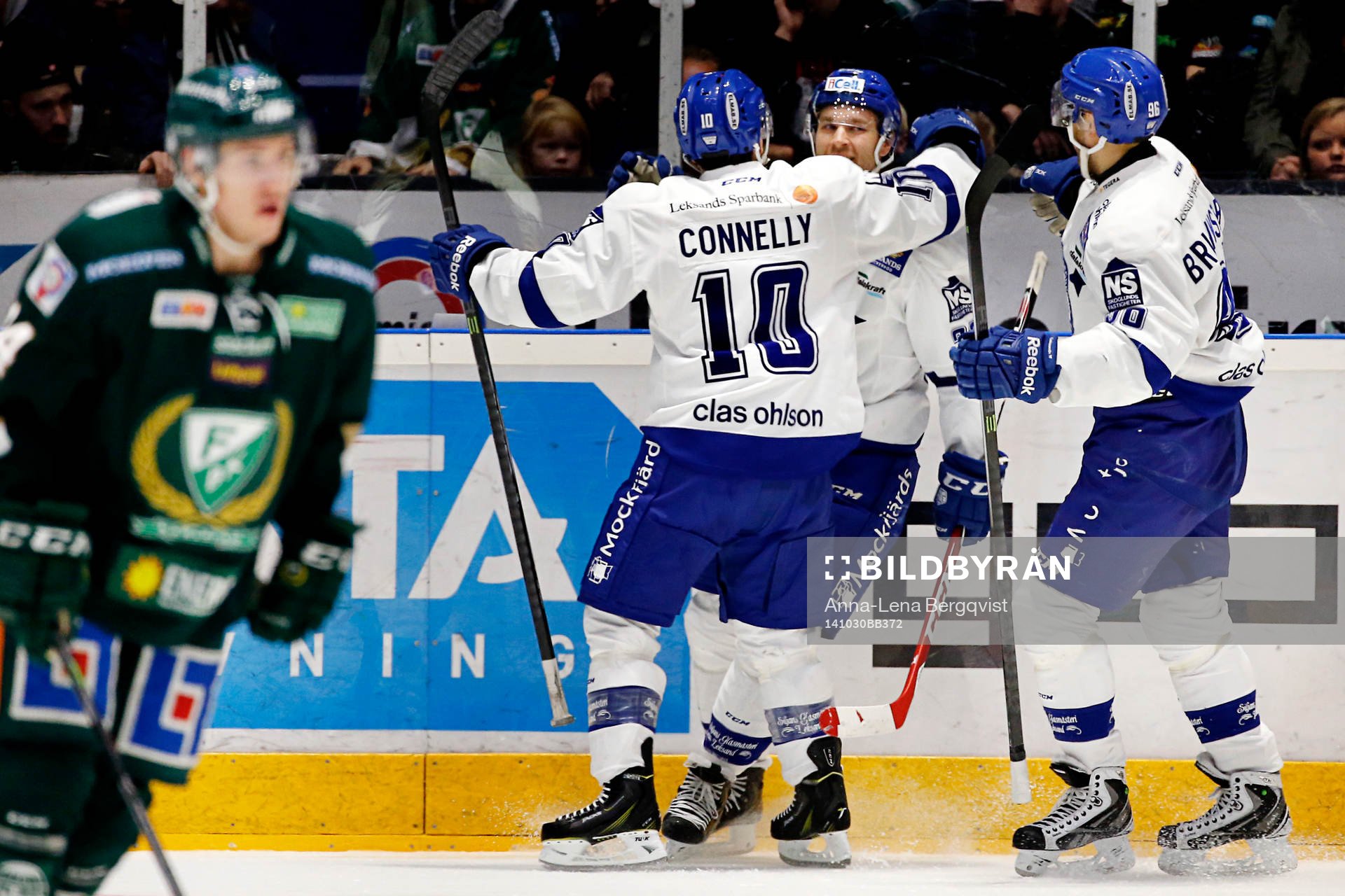 Leksands Jens Bergenström kramas om av Brian Connelly