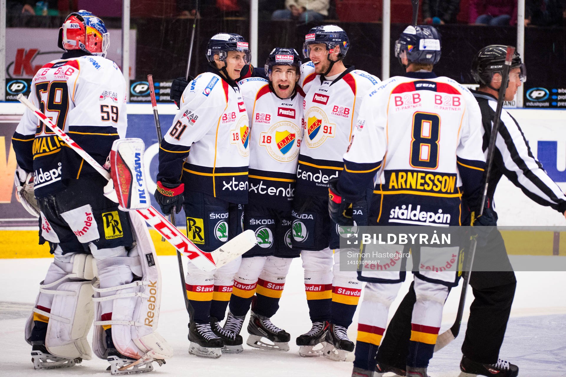 Djurgårdens målvakt Mantas Armalis , Markus Ljungh och