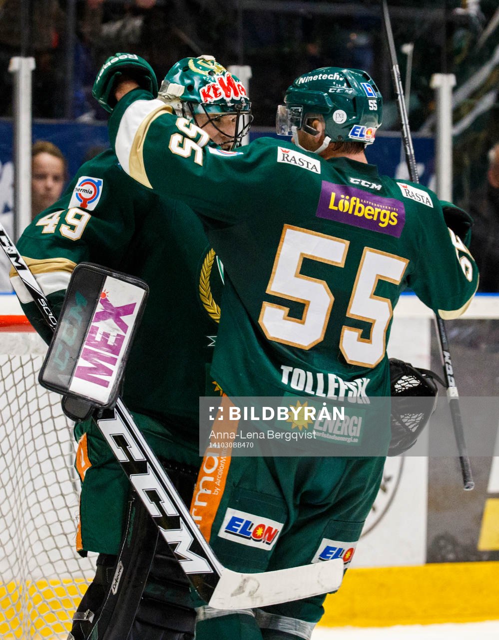 Färjestads Ole-Kristian Tollefsen kramar om målvakt