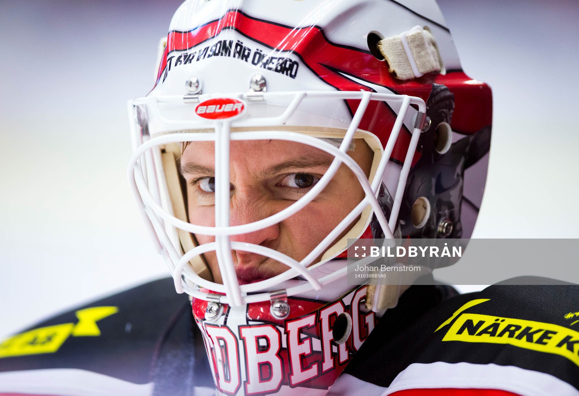 Örebros målvakt Henrik Lundberg ser fokuserad ut