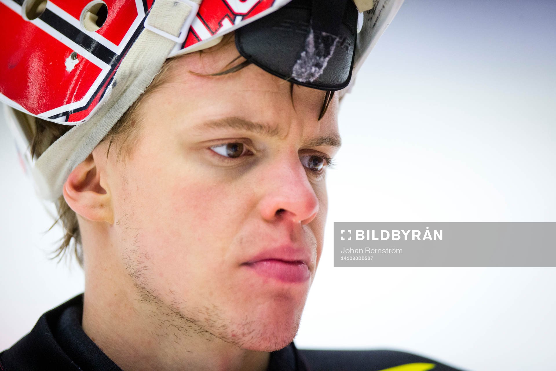 Örebros målvakt Henrik Lundberg ser fokuserad ut