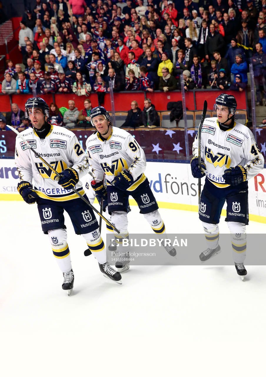 s Andreas Jämtin (i mitten)