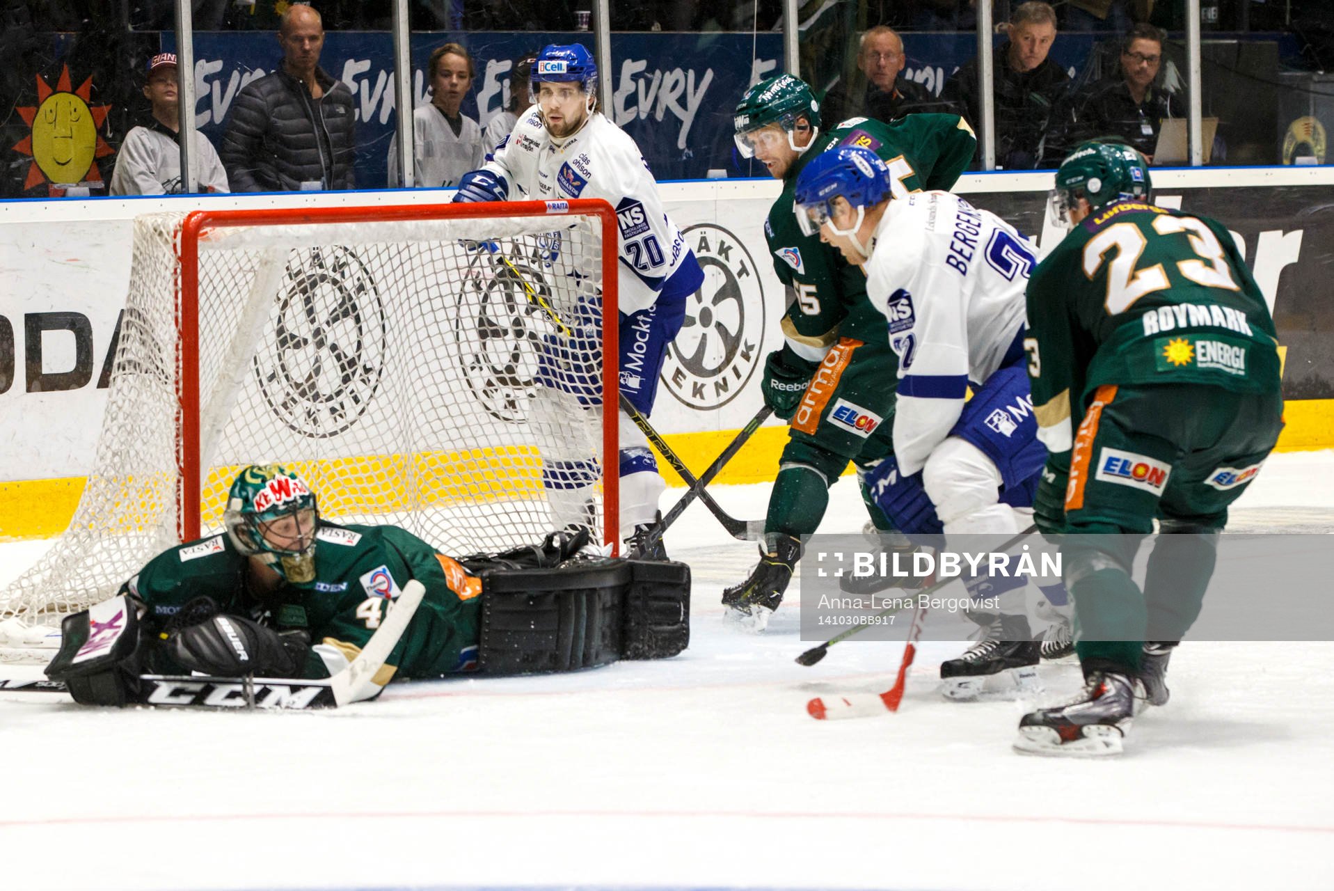 under ishockeymatchen i SHL mellan Färjestad och Leksand