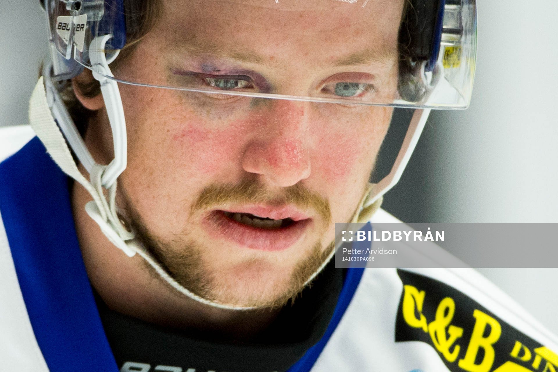Oskarshamns Mikael Lidhammar med en blåtira på vänster